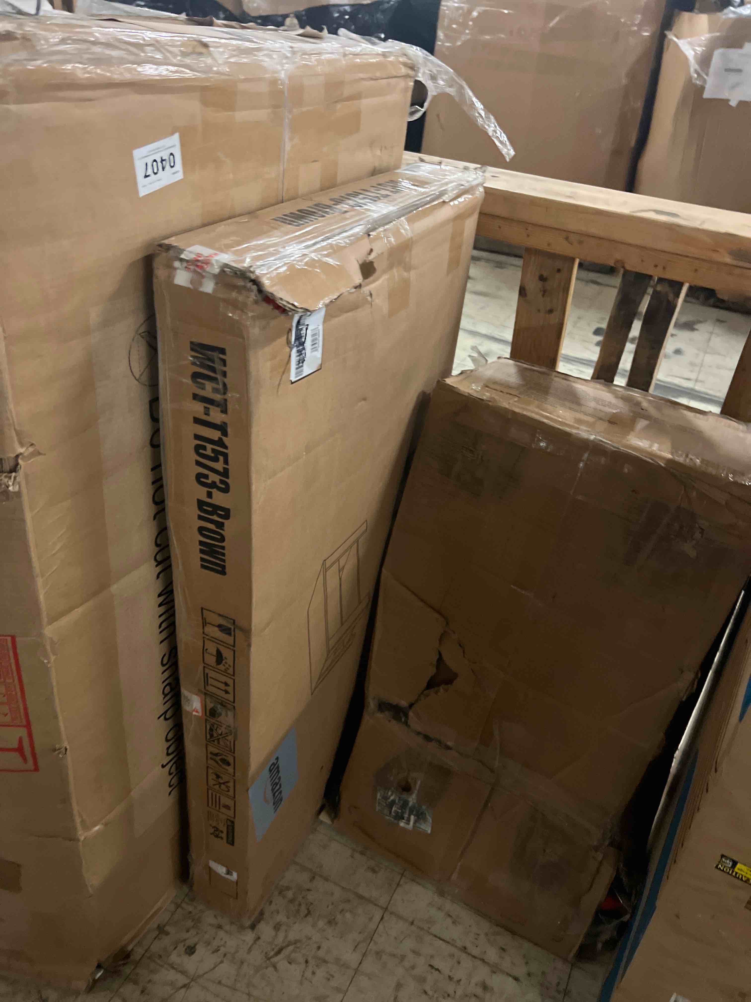 Condition photo showing New/Like New for Lift Top Coffee Table with Hidden Compartment & Storage Shelf, Wooden Lift Tabletop Table Multifunctional Adjustable Height Space-Saving for Living Room Office Reception Room (Brown)