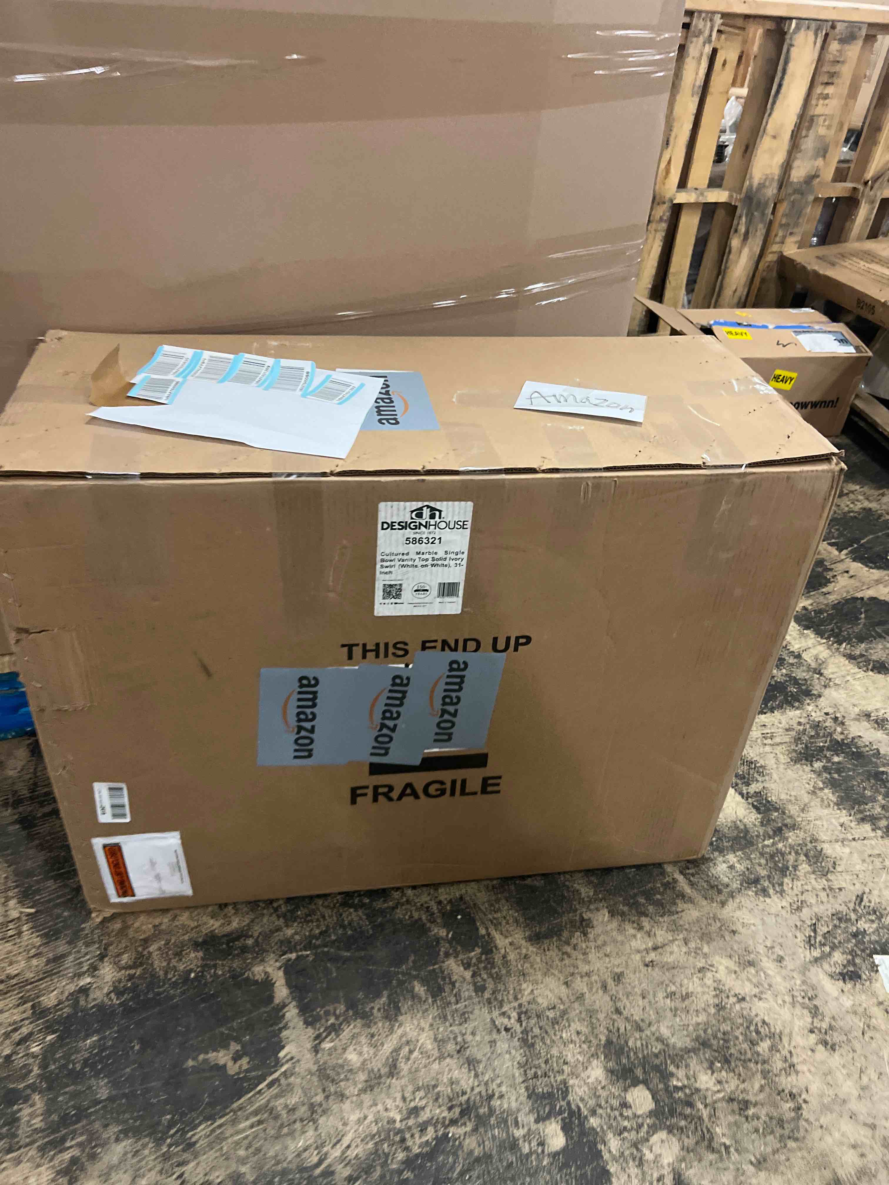 Condition photo showing New/Like New for Design House Vanity Top with Sink, 4 in Backsplash, Cultured Marble, Centerset, Ivory, 31 in W x 22 in D x 11.09 in H, 586321