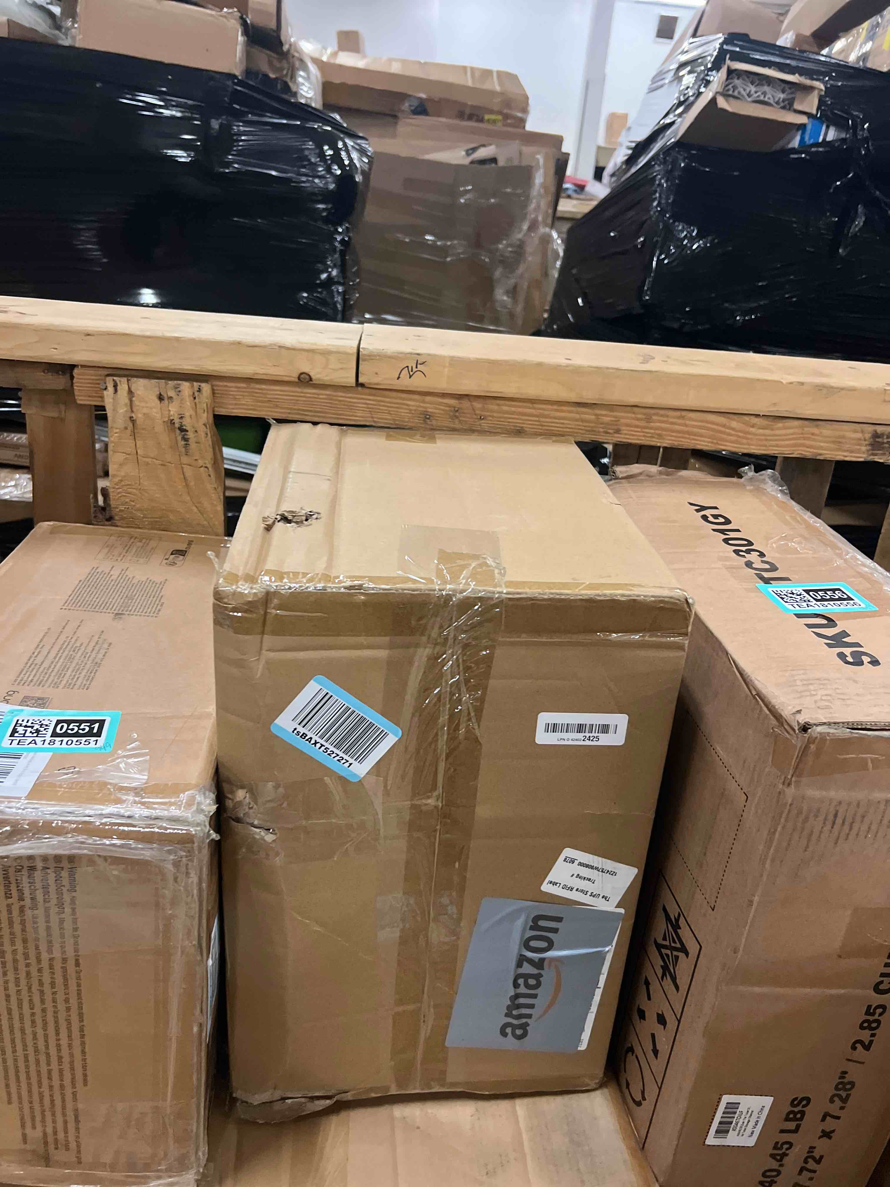 Condition photo showing New/Like New for Melissa & Doug Toy Shopping Cart With Sturdy Metal Frame