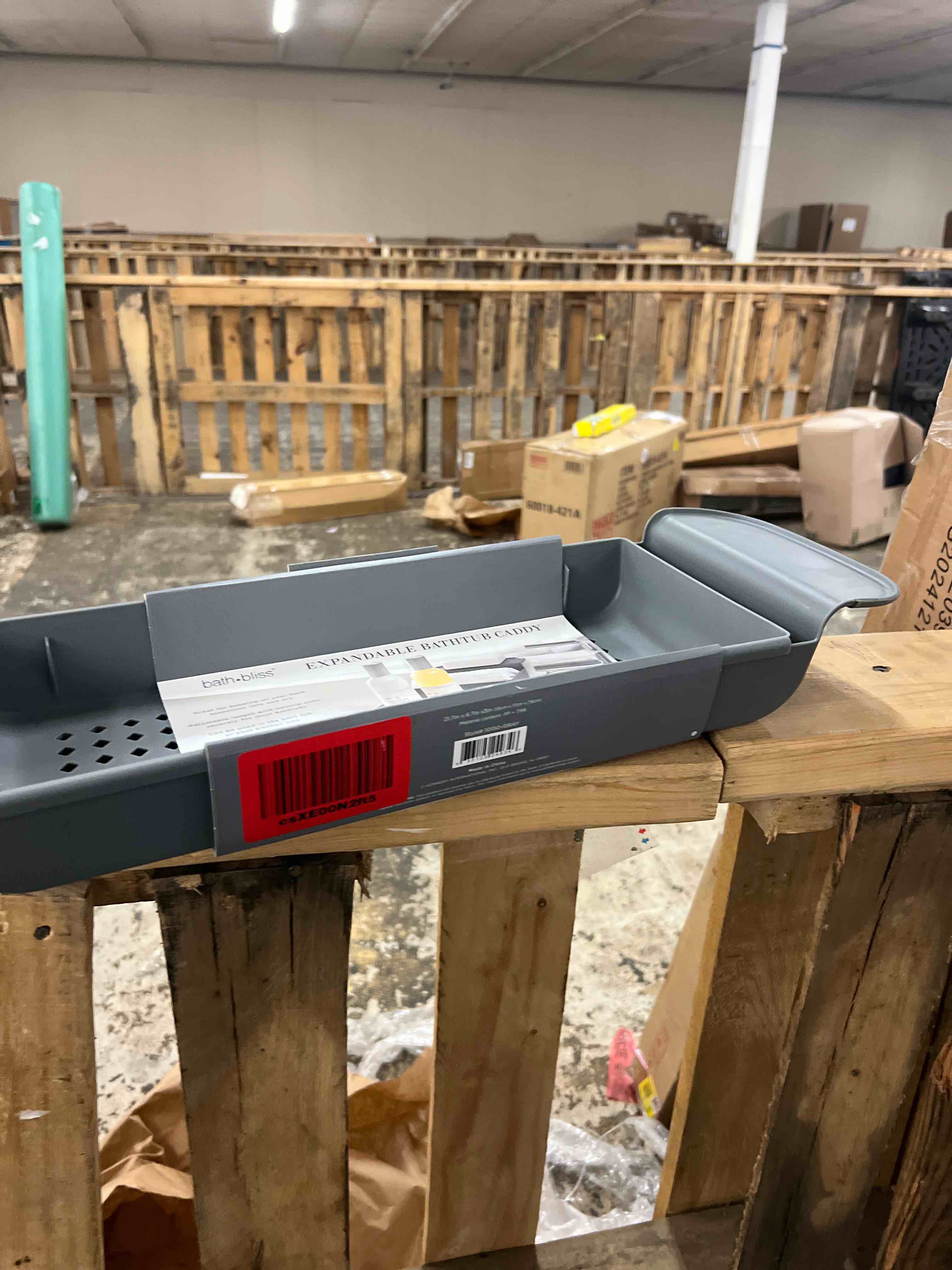 Condition photo showing New/Like New for Bath Bliss Expandable 1-Shelf Non-Slip Plastic Bathtub Caddy  Gray