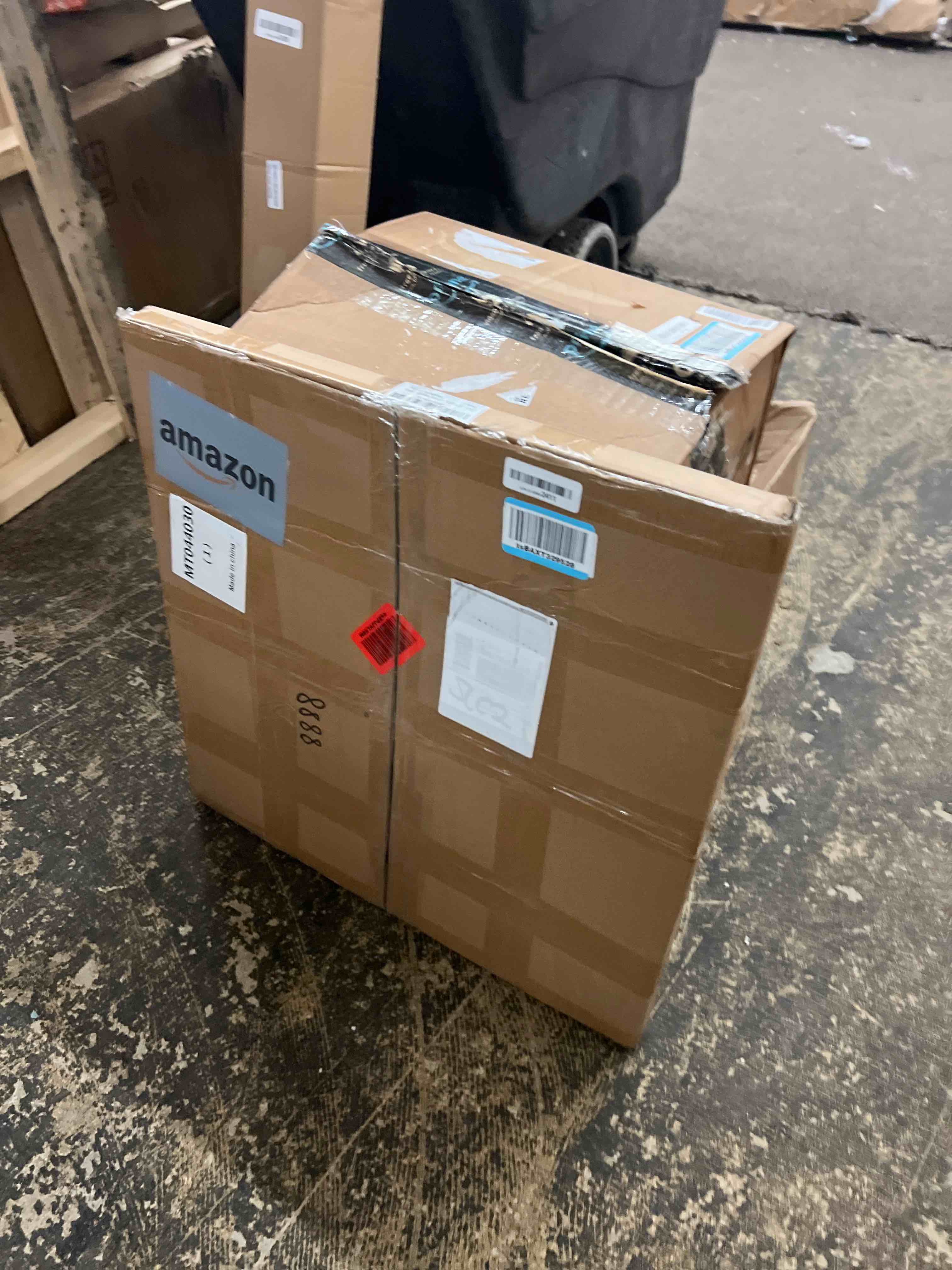 Condition photo showing New/Like New for 24" x 24" Rubber Mud Flaps for Semi Trucks, 2 Pcs Universal Heavy Duty Truck and Trailer Mudflaps, Black