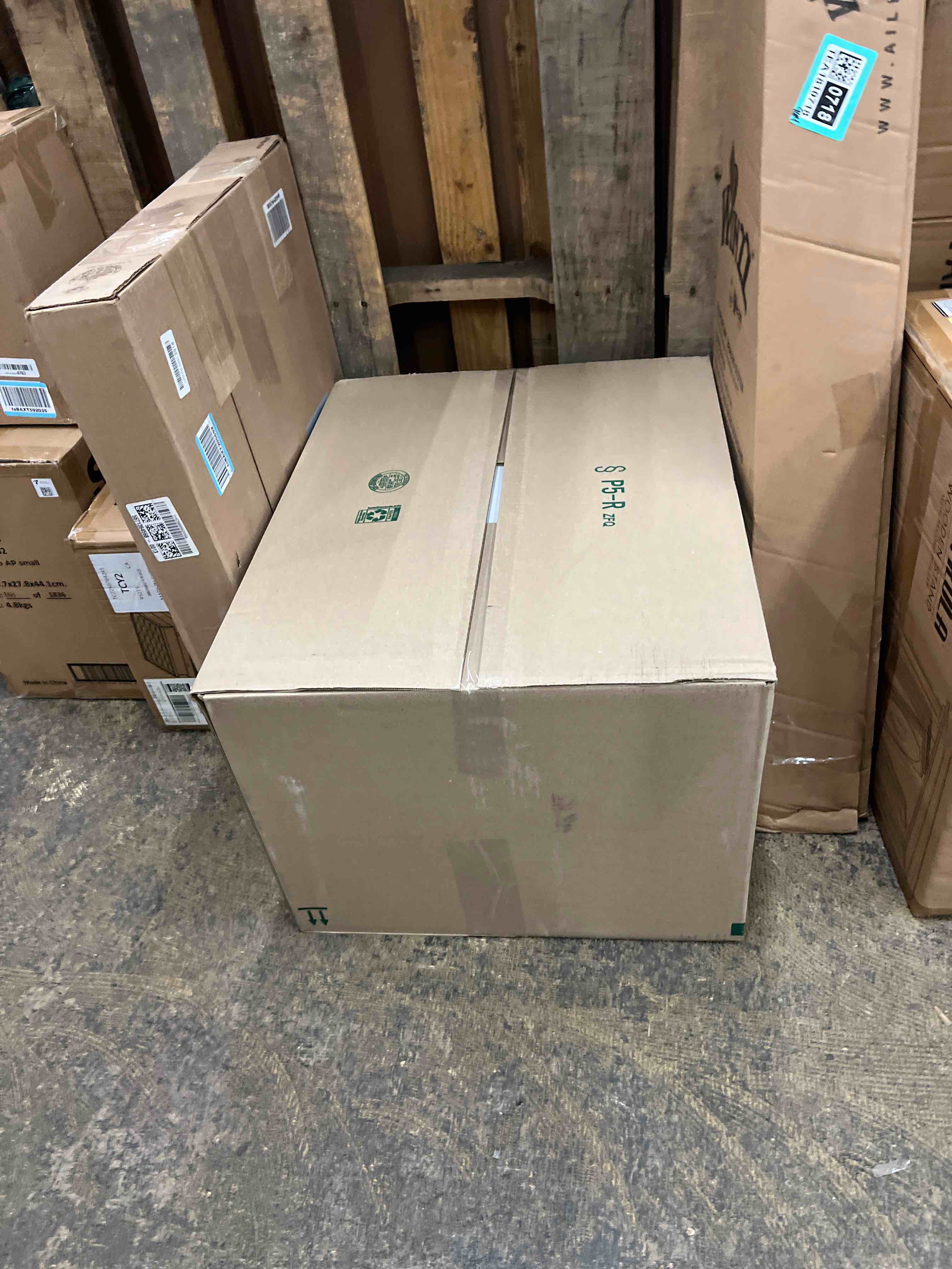 Condition photo showing New/Like New for MLILY Tri-Fold Memory Foam Mattress, 4 inch Single Folding Mattress with Collapsible and Washable Cover, Travel and Guest Mat, 75"×25"×4", Grey 4 Inch Small Single