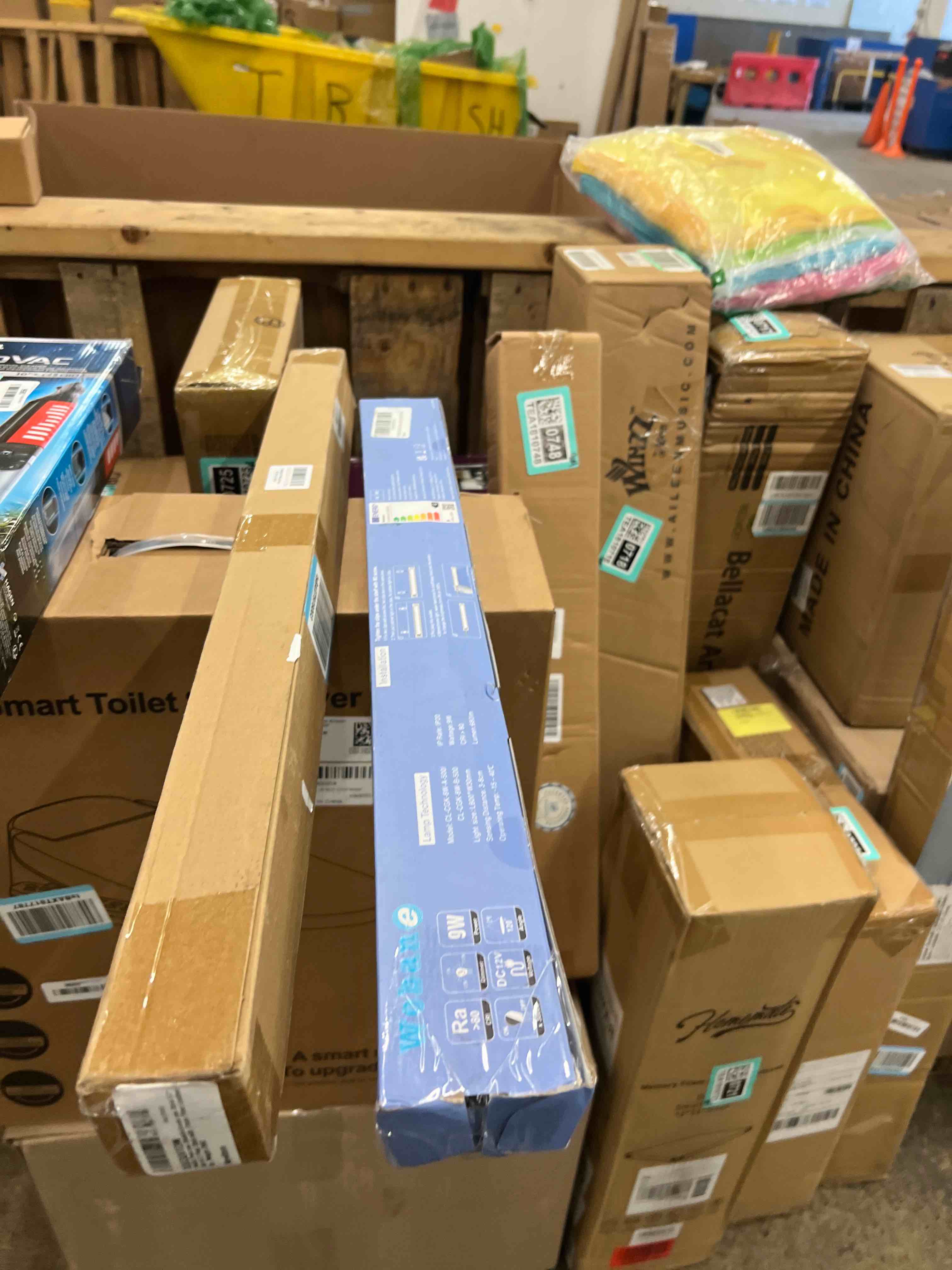 Condition photo showing Good Condition for WOBANE Under Counter LED Lighting, Hand Wave Activated Lighting,Under Desk Light Bar,24 inch Dimmable Panel for Kitchen,Shelf,Cupboard,Closet,Workbench,Cabinet,6000K White