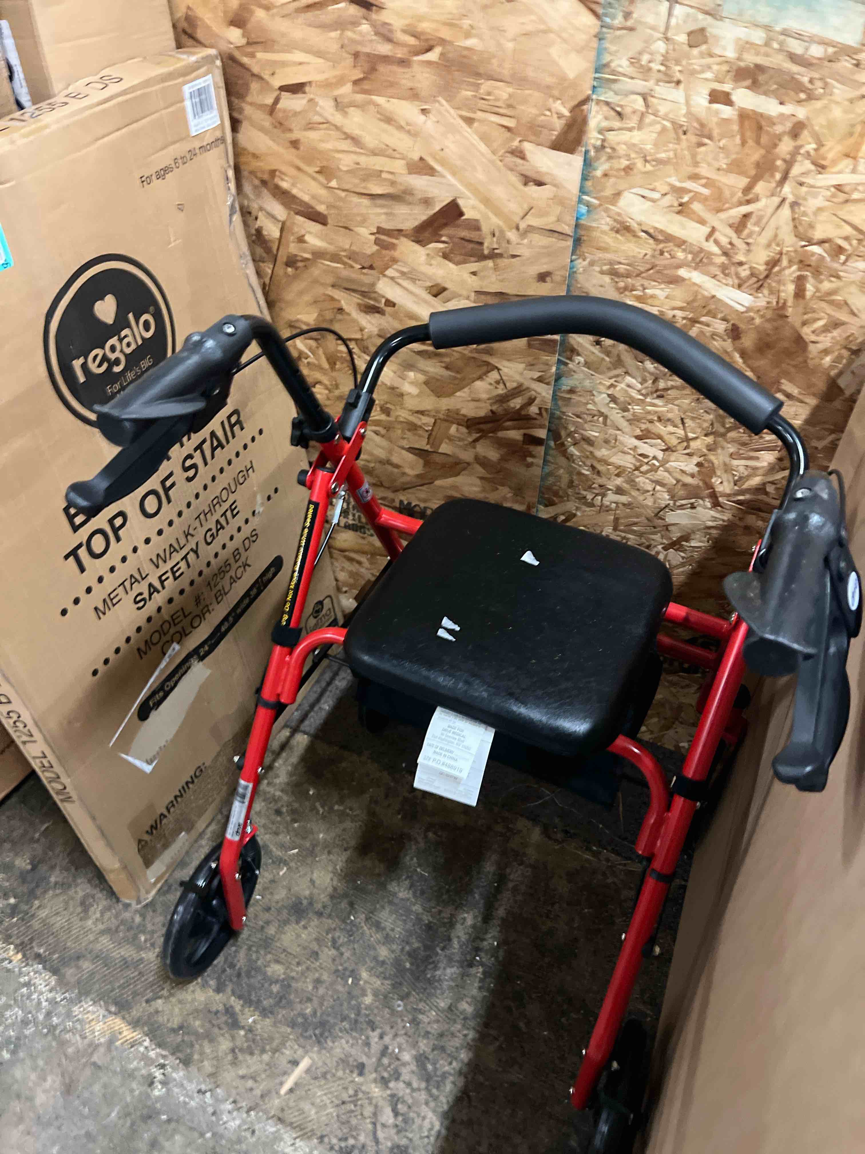Condition photo showing New/Like New for drive medical 10257rd-1 4 wheel rollator walker with seat, steel rolling walker, height adjustable, 7.5" wheels, removable back support, 300 pound weight capacity, red