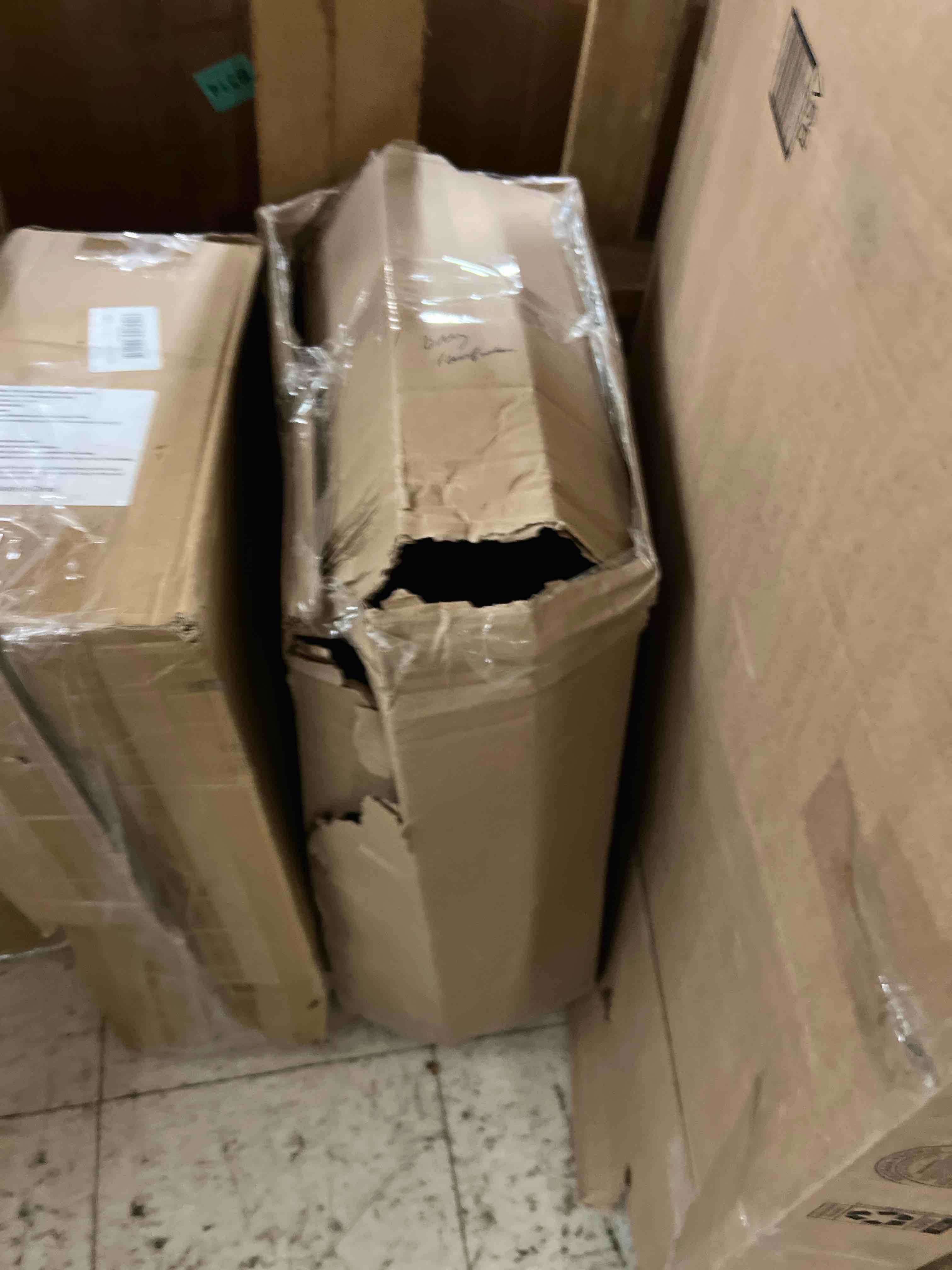 Condition photo showing New/Like New for Homelike Moment Comforters Queen Size - Grey Duvet Insert Down Alternative Bed Queen Comforter, Lightweight Bedding Comforters Full Size Quilted Soft All Season Reversible Dark Gray/Light Grey Dark Gray / Light Grey Full/Queen