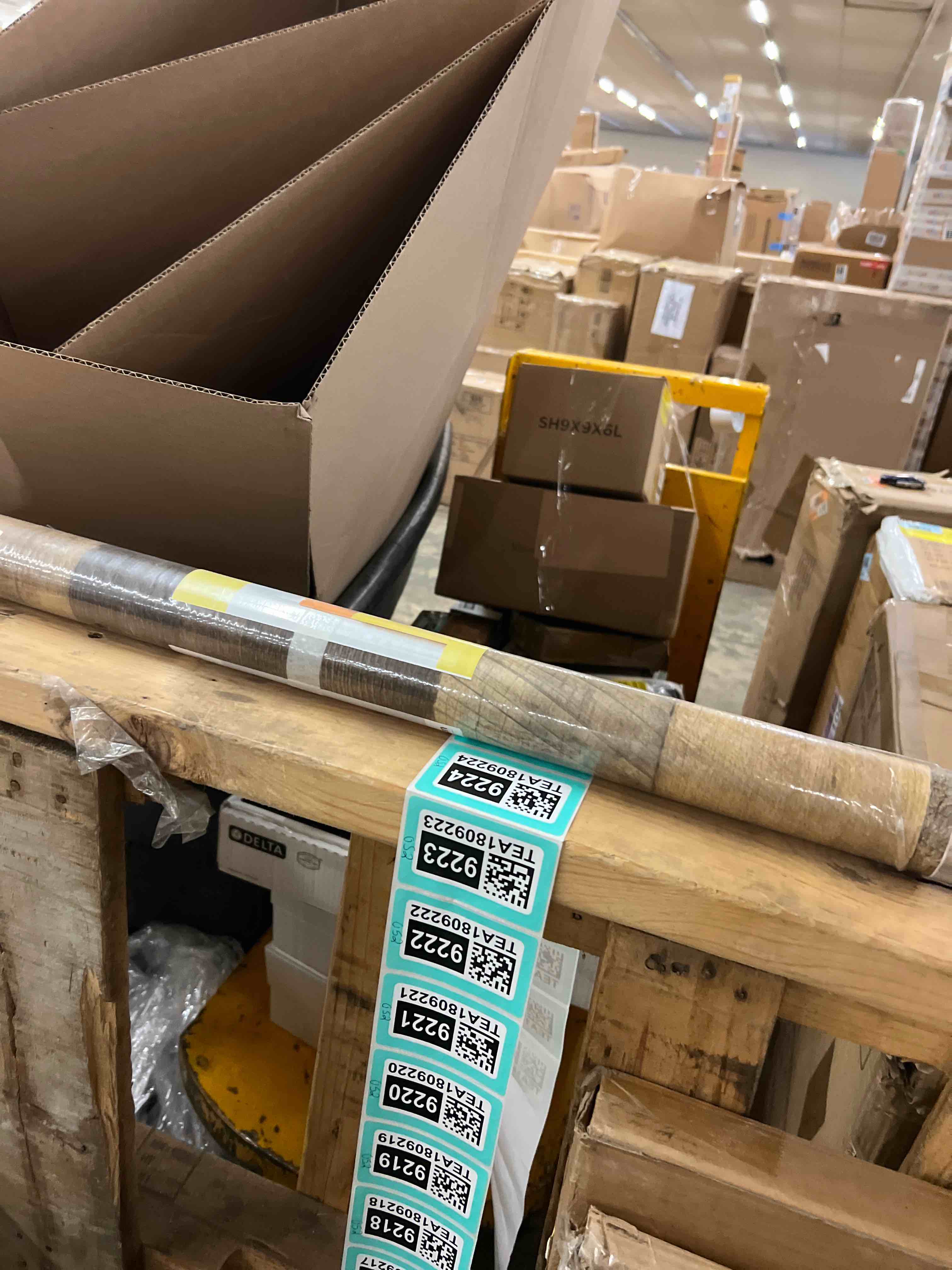 Condition photo showing New/Like New for WESTICK Wood Peel and Stick Wallpaper Rustic Butcher Block Contact Paper Removable Cabinet Wallpaper Peel and Stick Wood Contact Paper for Countertops Waterproof Vinyl Countertop Wrap 24" x 118"