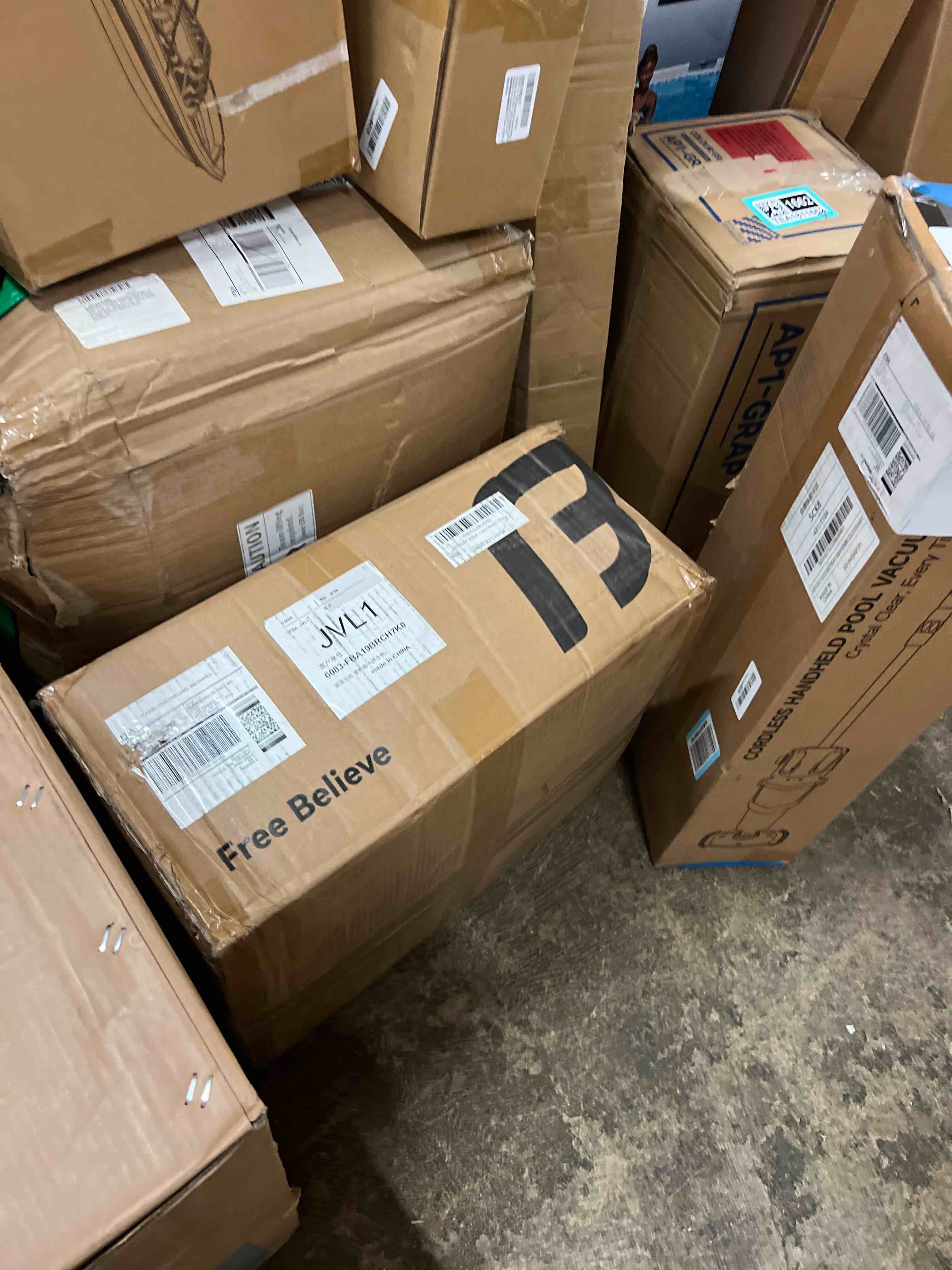 https://s3.amazonaws.com/lotting-images-prod/phillipi/TEA1811659_1785325804945.jpeg