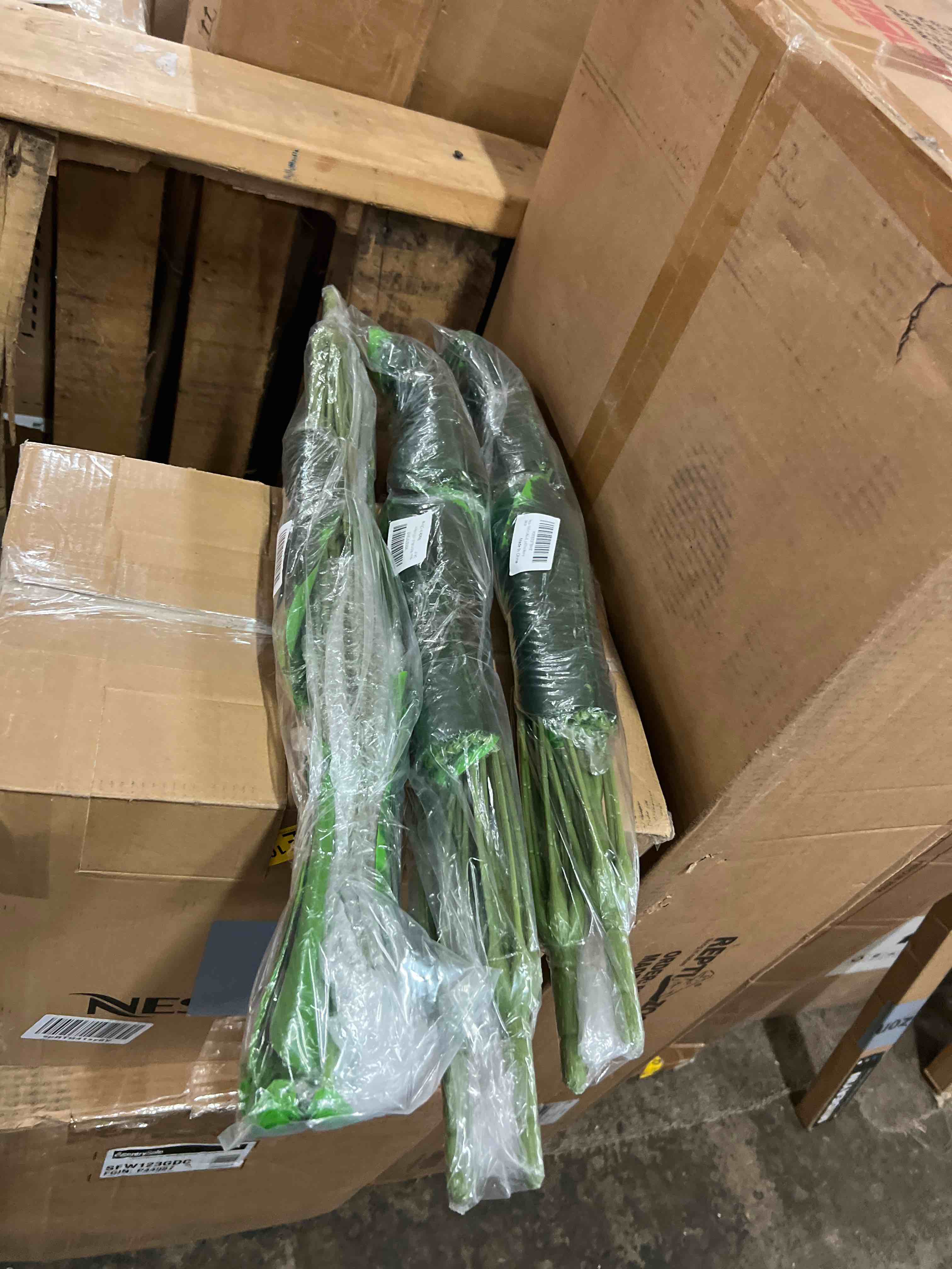 Condition photo showing New/Like New for (3) melorca&guilla artificial plants 2pcs 30''artificial bird of paradise plants,faux banana tree,fake plants tropical greenery shrubs bushes for garden porch window box shop office home décor ravenala 2