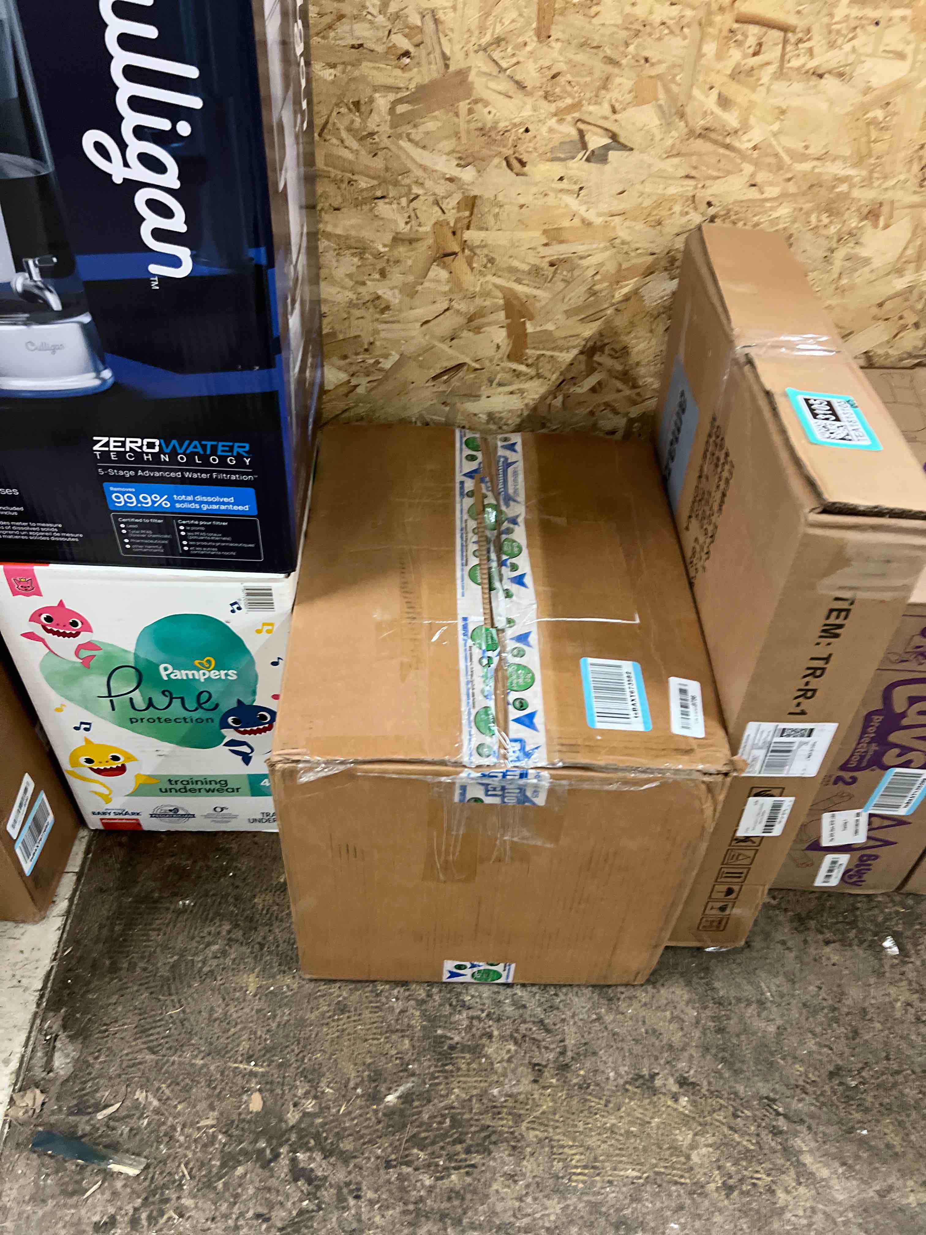 Condition photo showing New/Like New for bacoeng 5 gallon tempered glass lid stainless steel vacuum chamber perfect for stabilizing wood, degassing silicones, epoxies and essential oils.