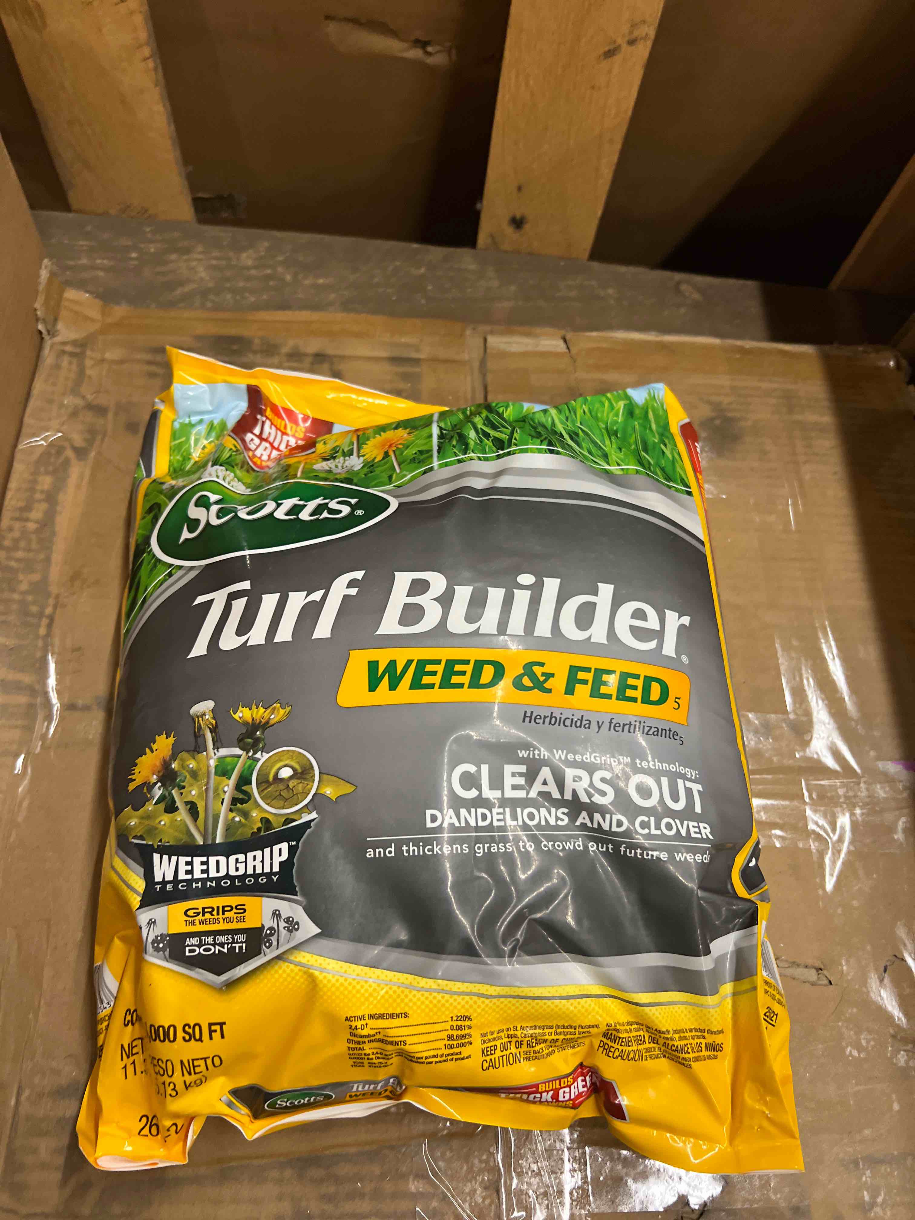 Condition photo showing New/Like New for scotts turf builder weed & feed5, weed killer and lawn fertilizer, controls dandelion, clover and more, 4,000 sq. ft, 11.32 lbs.