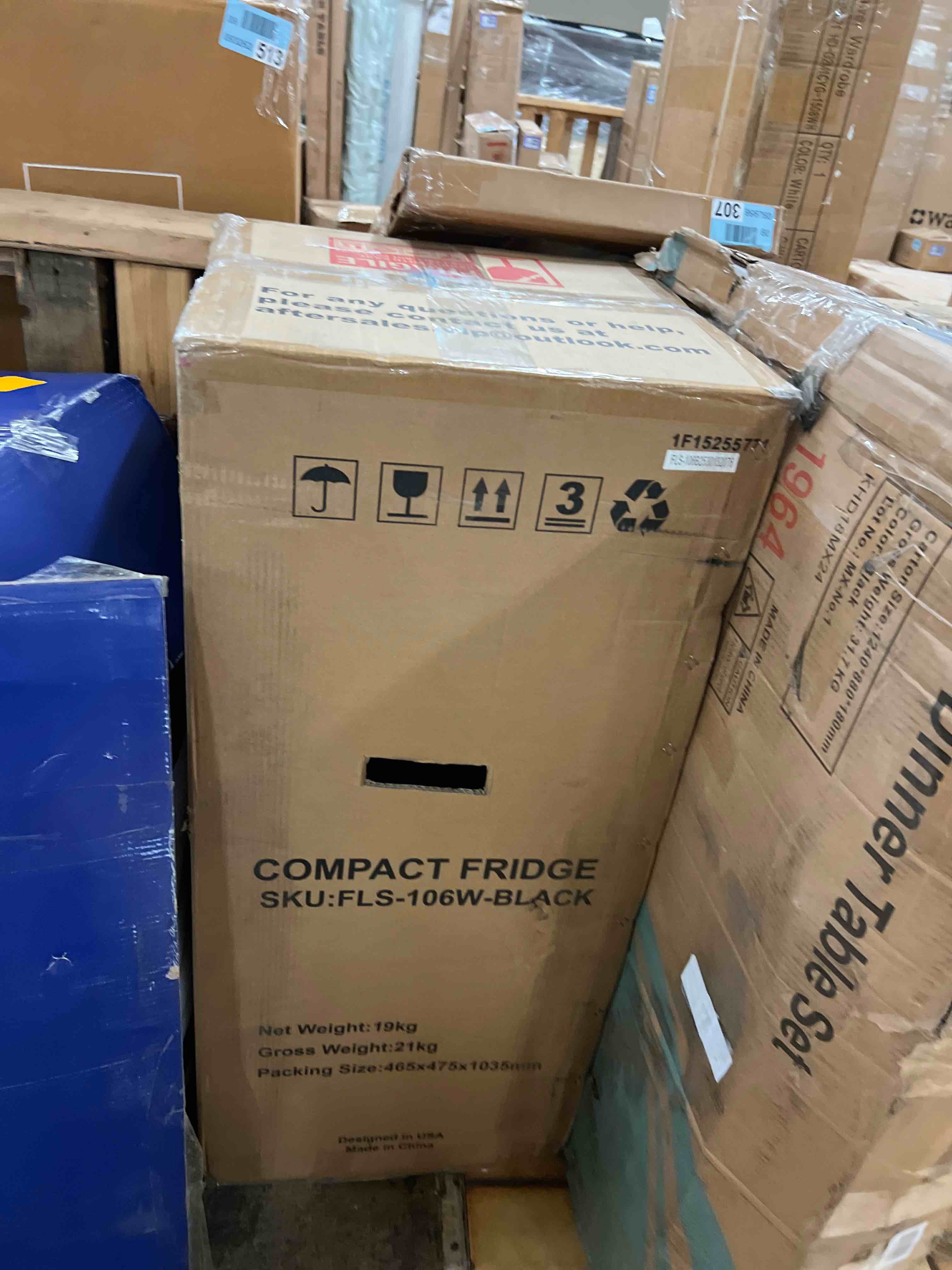 Condition photo showing New/Like New for euasoo kb fls-80-black 3.5cu.ft compact and small refrigerator with freezer, retro fridge with dual door, 7 level adjustable thermostat for garage, dorm,bedroom, office, apartment, black