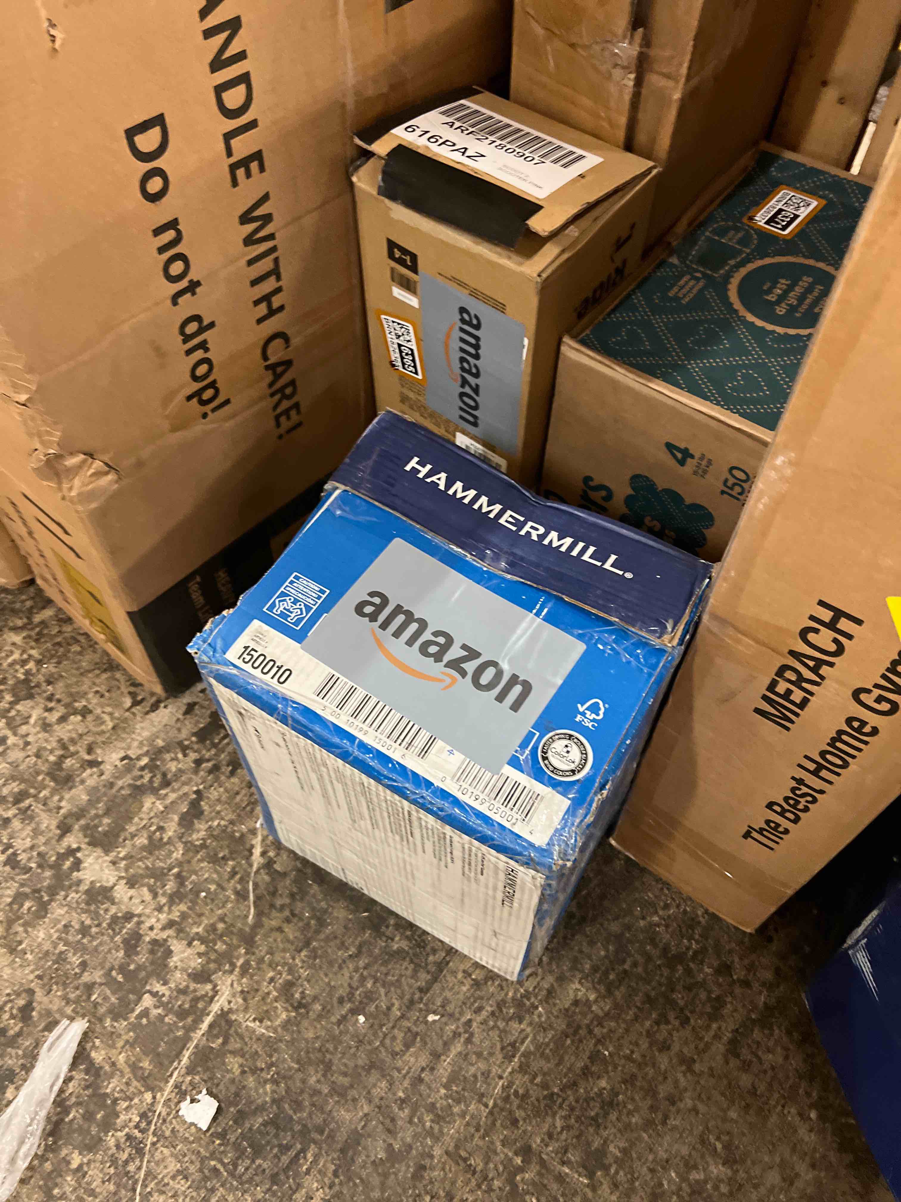 Condition photo showing New/Like New for hammermill printer paper, 20 lb copy paper, 8.5 x 11 - 10 ream (5,000 sheets) - 92 bright, made in the usa