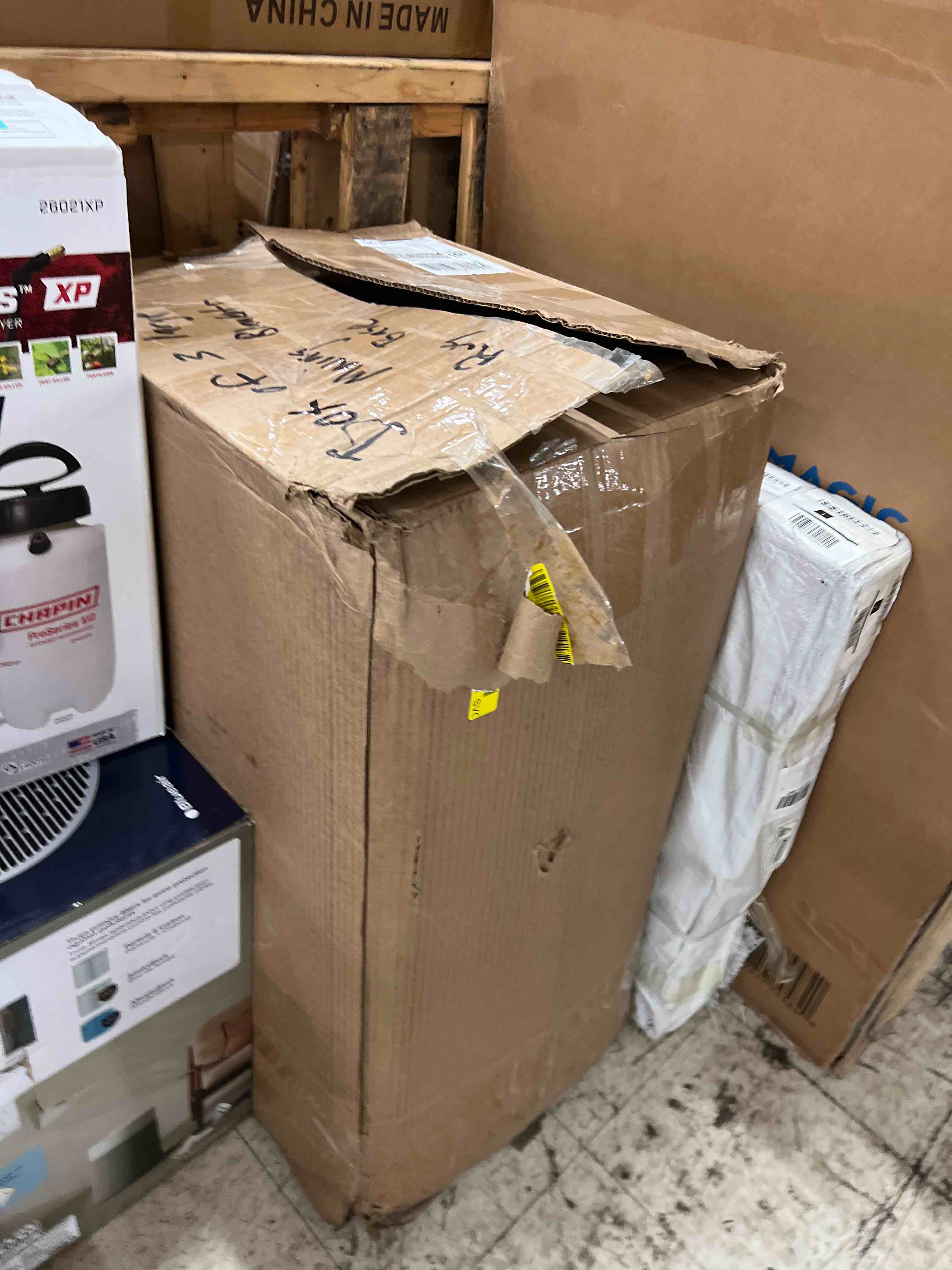 https://s3.amazonaws.com/lotting-images-prod/phillipi/TEA1813563_1777468694555.jpeg