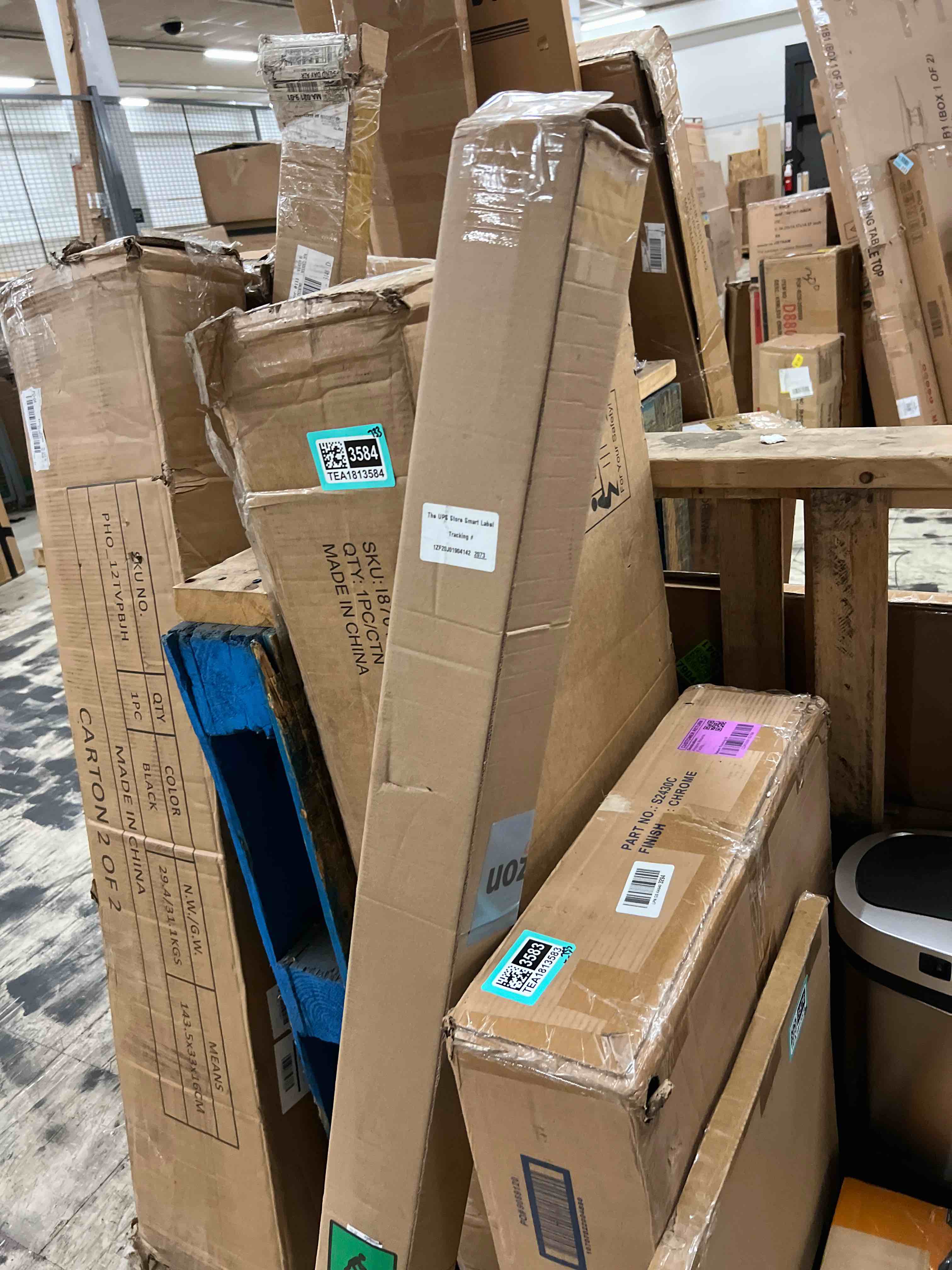 Condition photo showing New/Like New for light bulb changer for high ceilings, 5-20ft telescopic pole 26ft max reach, segment lock & non-slip grip, suction cup & basket for multi-type bulbs, 3/4" acme thread for home/commercial use