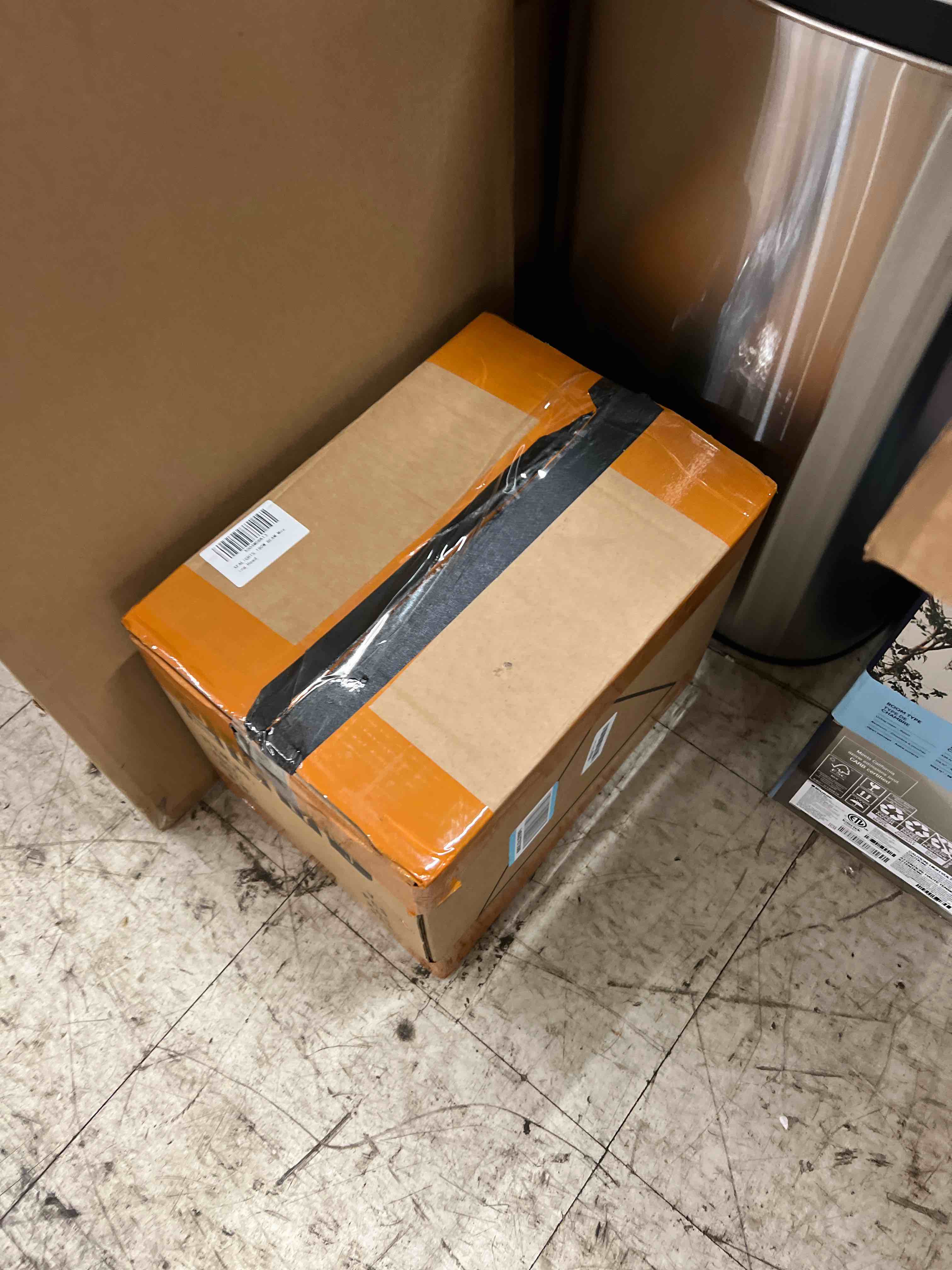 https://s3.amazonaws.com/lotting-images-prod/phillipi/TEA1813577_1777467951870.jpeg
