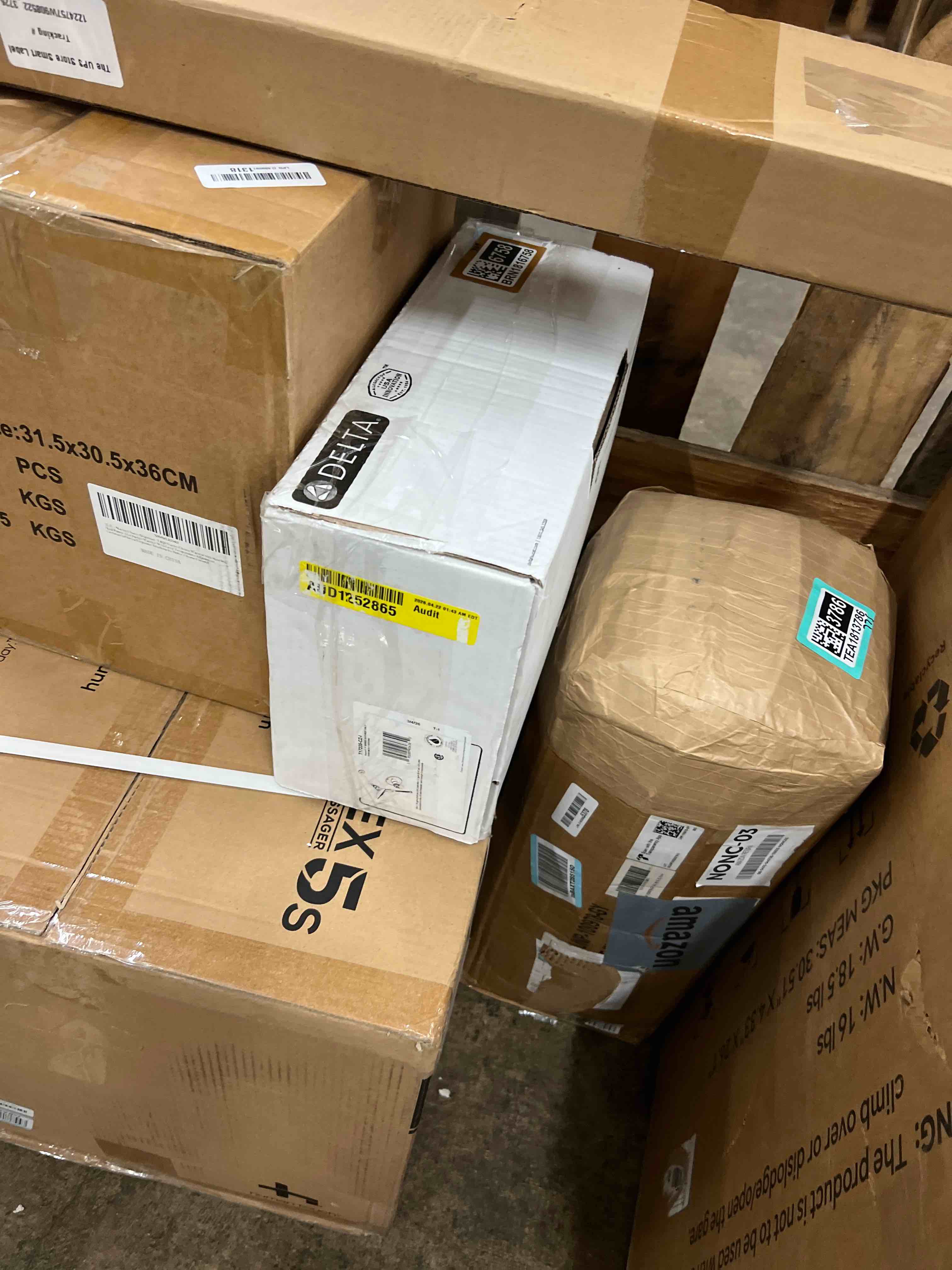 https://s3.amazonaws.com/lotting-images-prod/phillipi/TEA1813785_1778072677856.jpeg