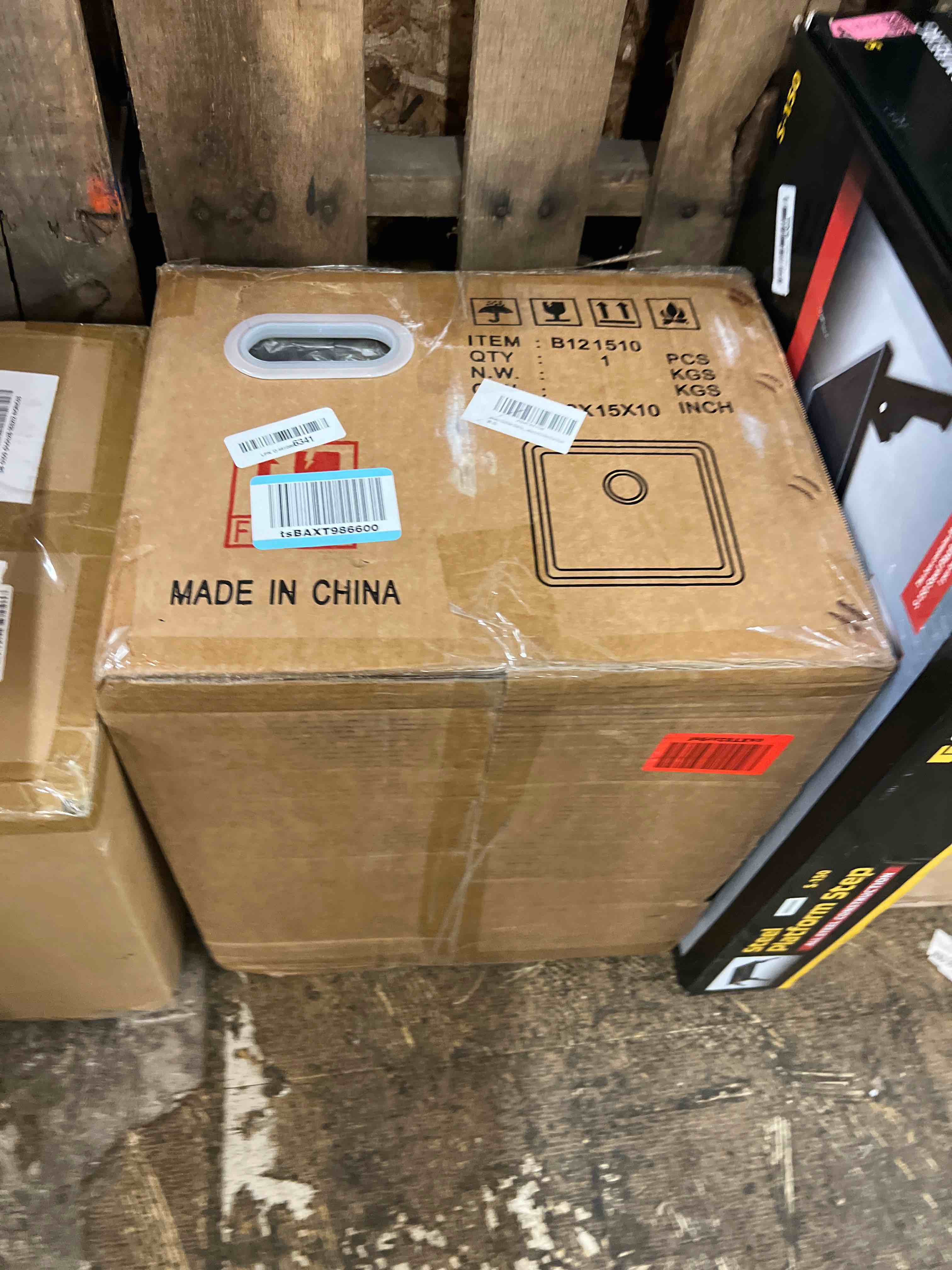 https://s3.amazonaws.com/lotting-images-prod/phillipi/TEA1813860_1778165447599.jpeg