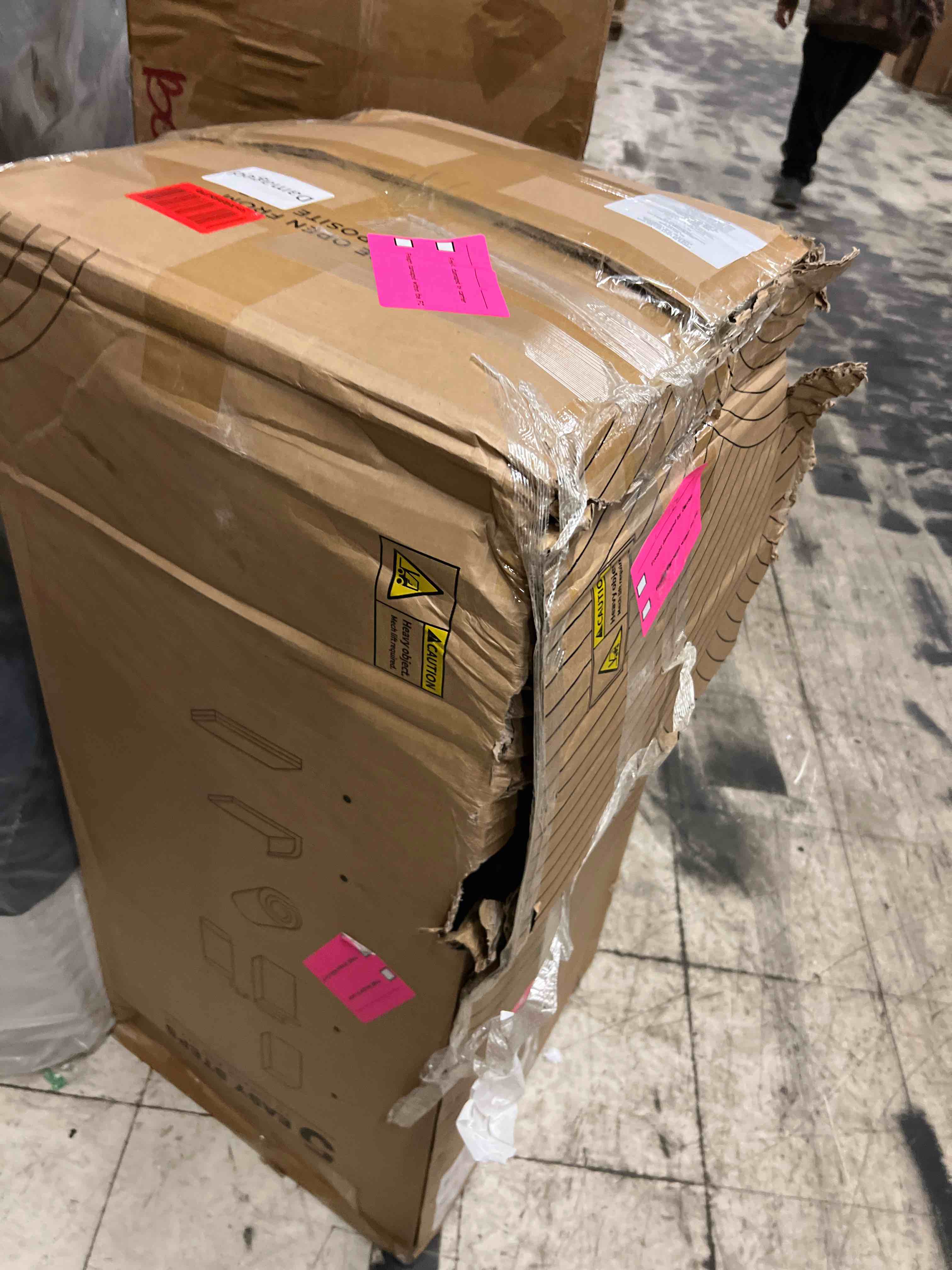 https://s3.amazonaws.com/lotting-images-prod/phillipi/TEA1813907_1778182739457.jpeg