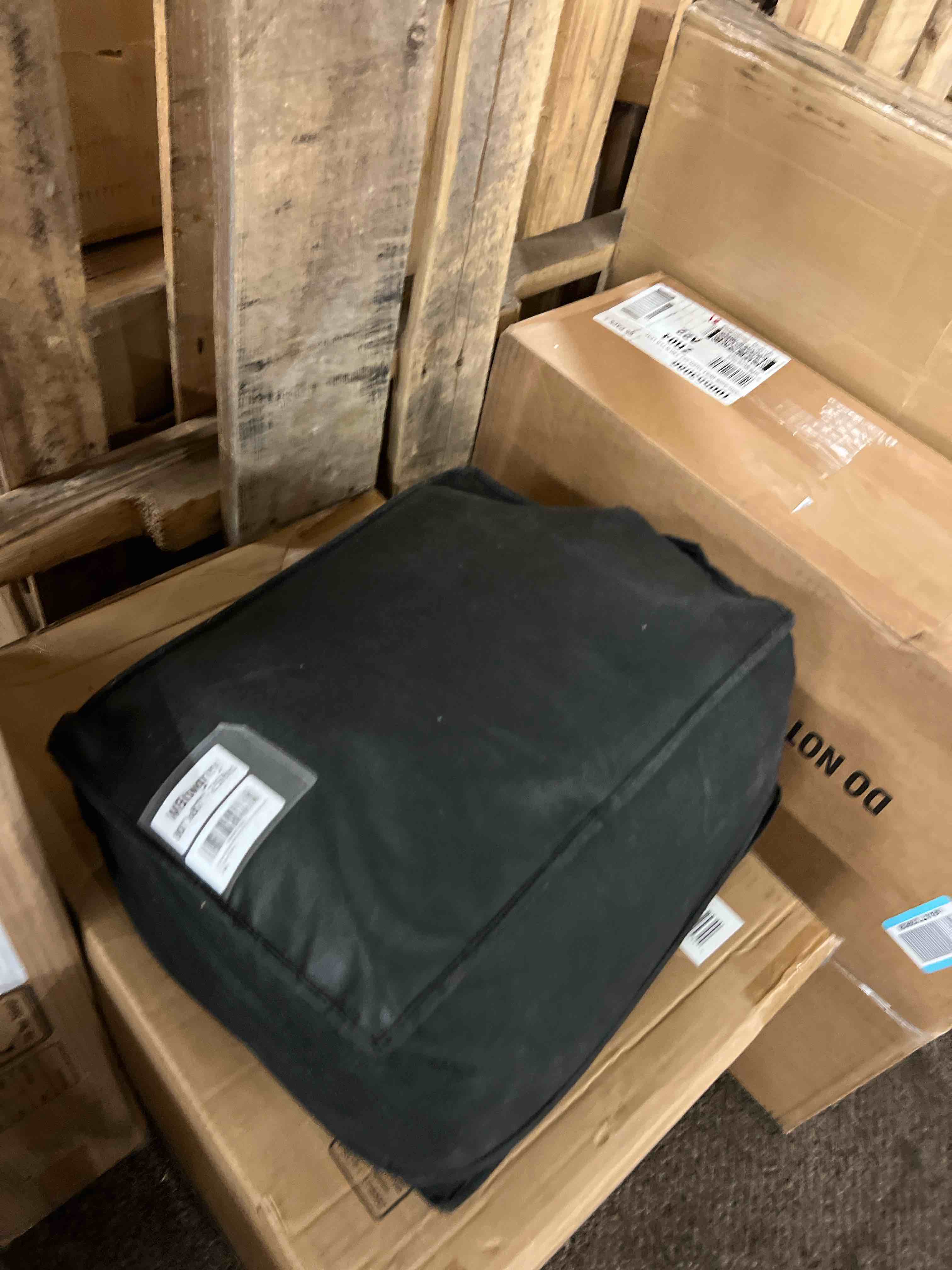 Condition photo showing New/Like New for yescool king size weighted blanket for adults (25 lbs, 80'' x 87'', grey) cooling heavy blanket for sleeping perfect for 240-260 lbs, breathable blanket for adults & couple all season, machine washable