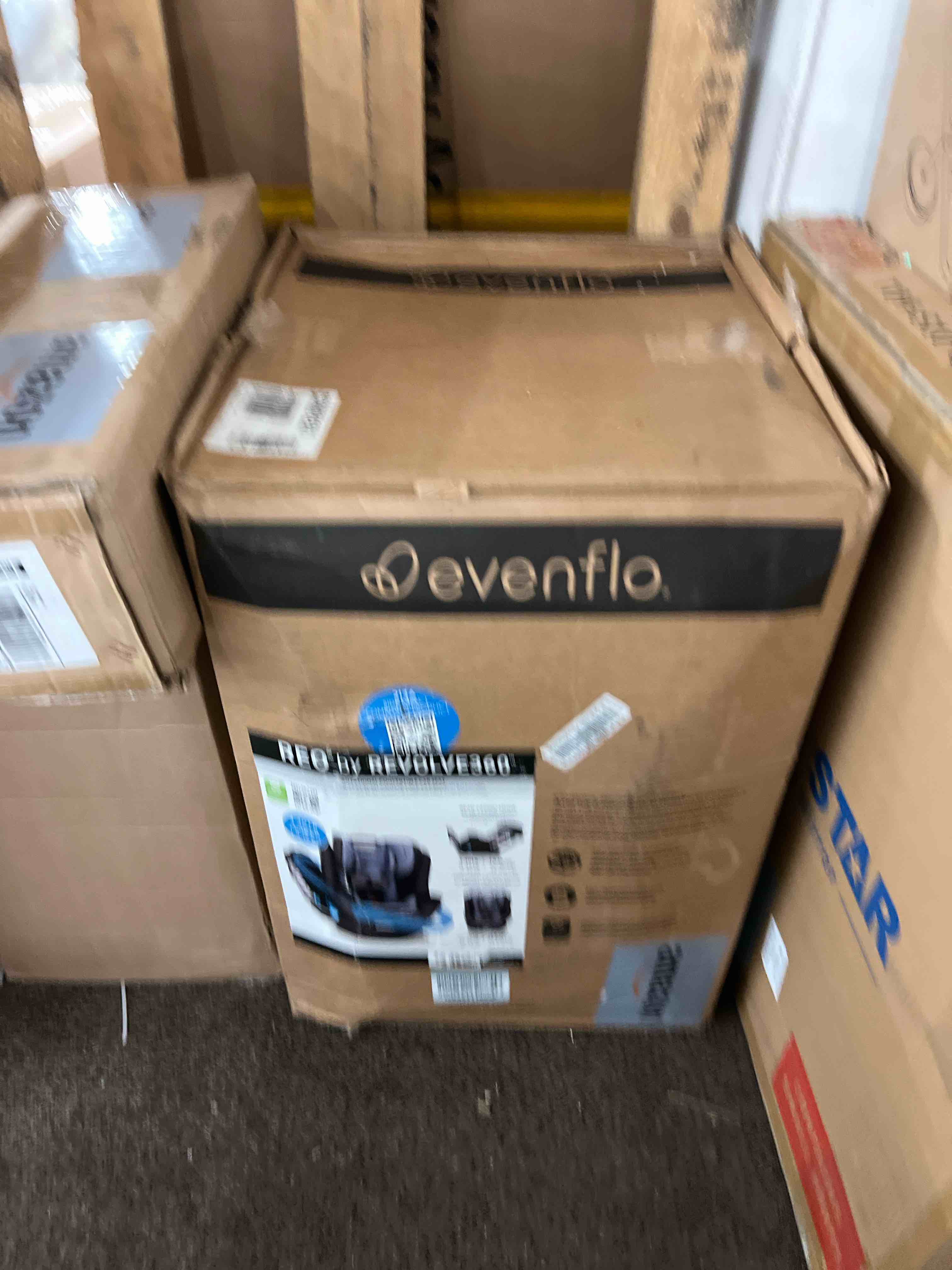 Condition photo showing New/Like New for evenflo reo by revolve 360 rotating convertible car seat - brookline