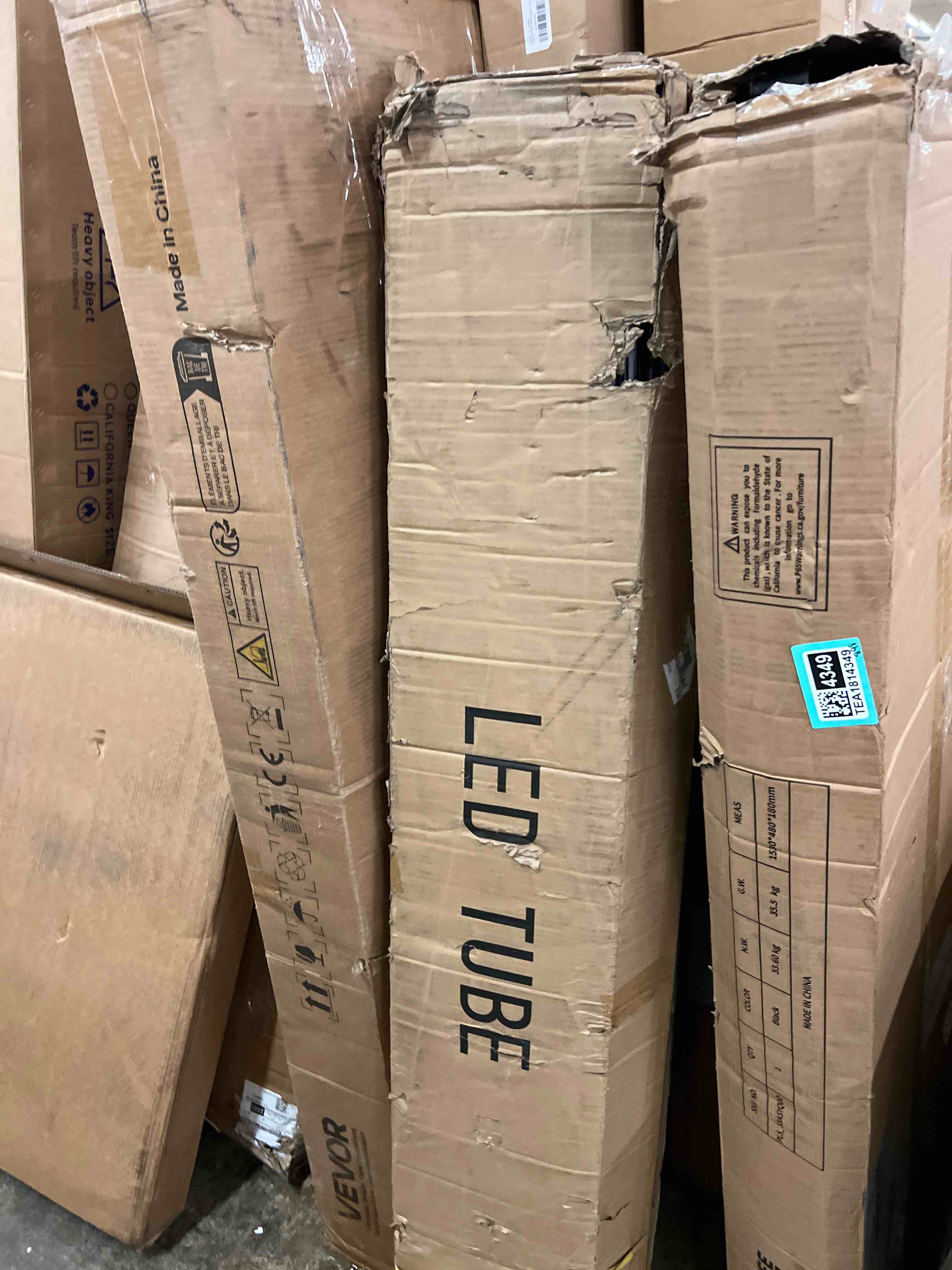 Condition photo showing New/Like New for 5ft t8 led refrigerator tube light 22w 3080lm, 5000k daylight white non-dimmable led cooler or freezer lights clear lens for fridge, supermarkets freezer, black wire, ul listed, 1 pack 1 pack 5ft black 22w