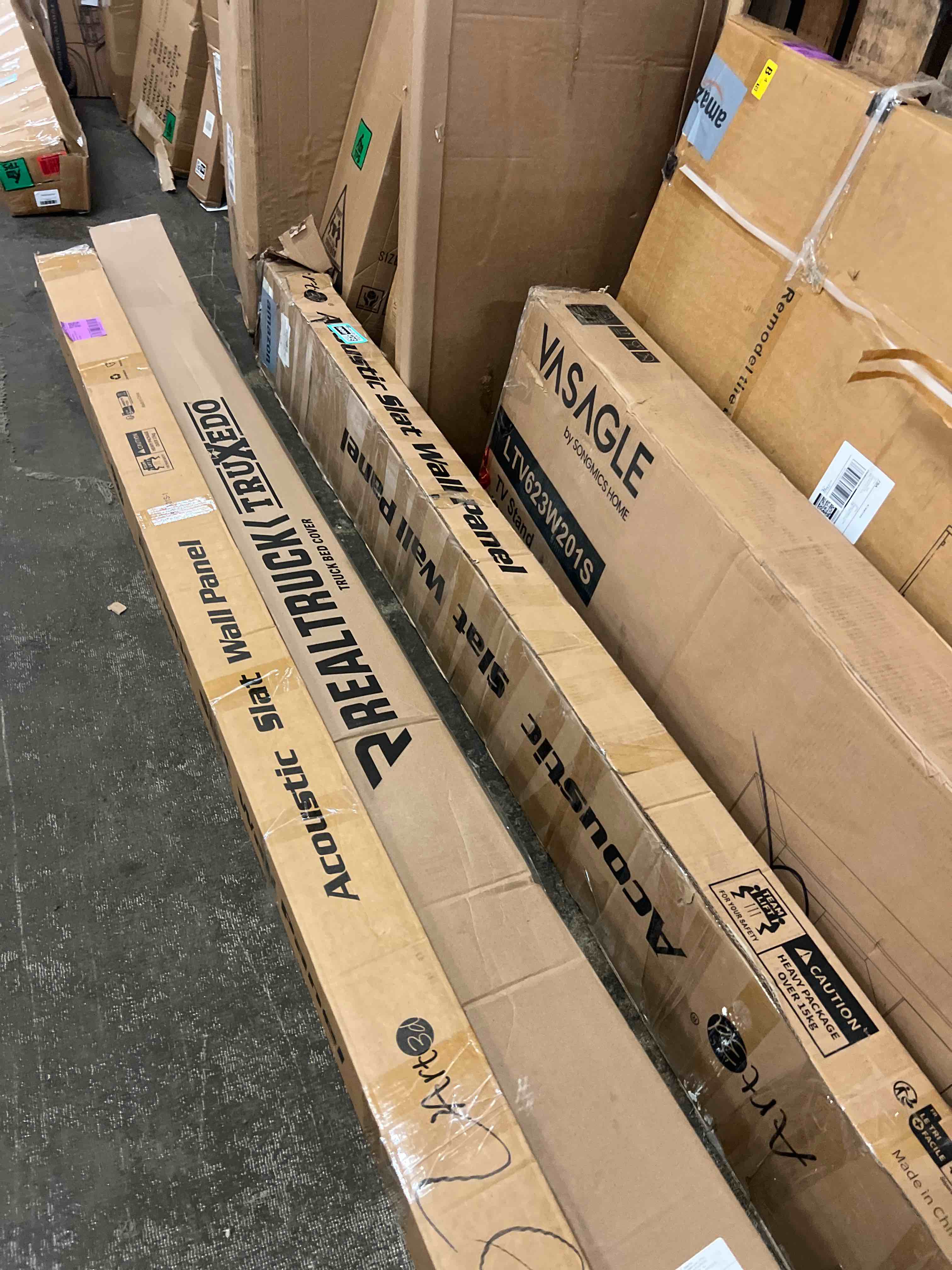 https://s3.amazonaws.com/lotting-images-prod/phillipi/TEA1814607_1780506572161.jpeg