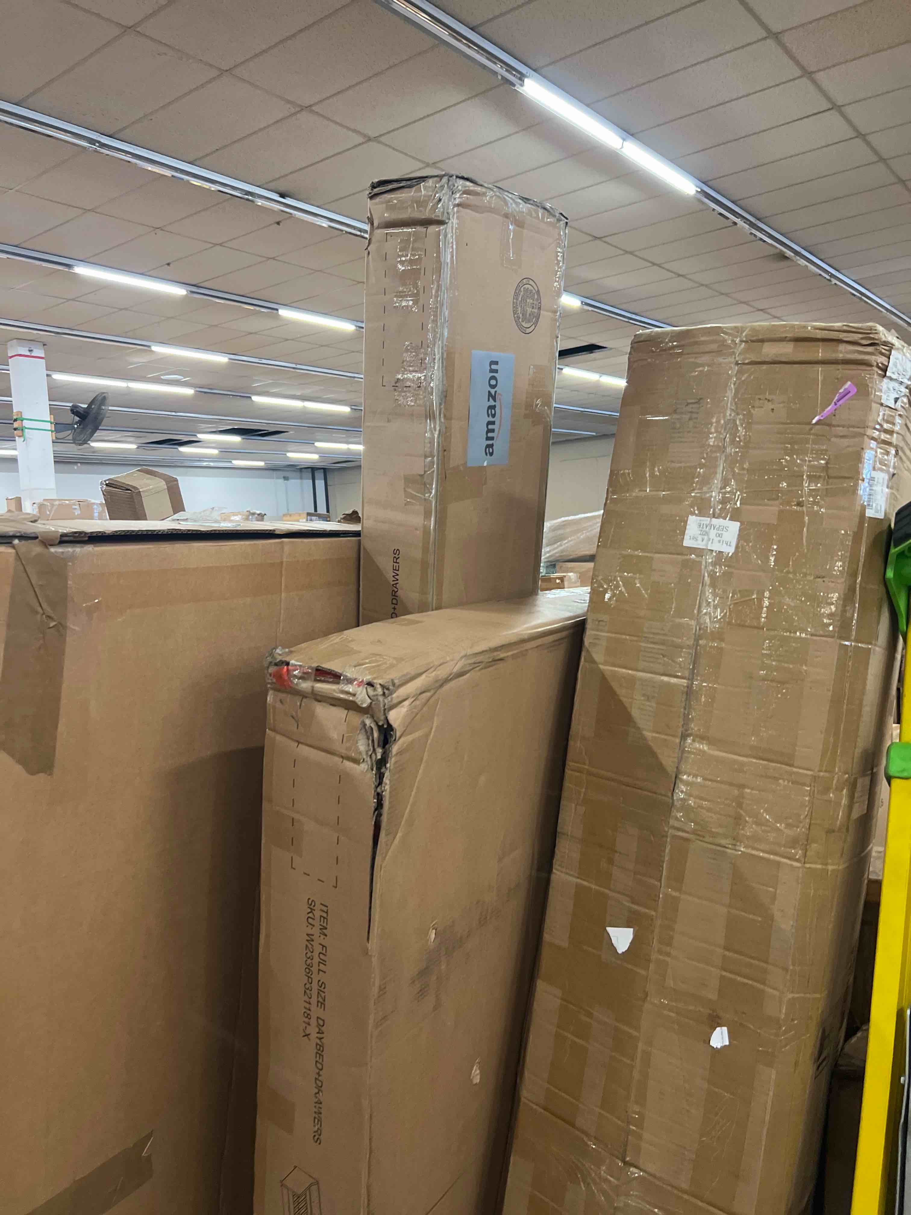 https://s3.amazonaws.com/lotting-images-prod/phillipi/TEA1814609_1780506778208.jpeg