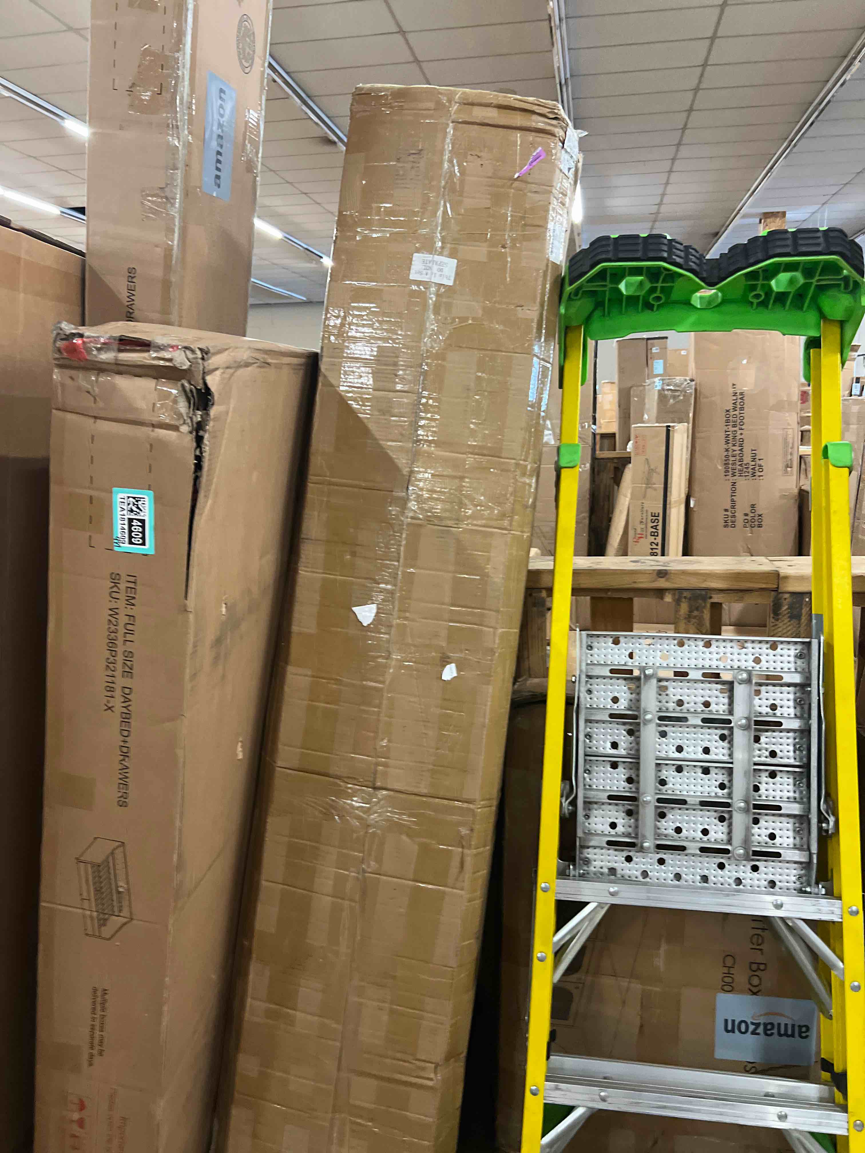 https://s3.amazonaws.com/lotting-images-prod/phillipi/TEA1814610_1780506848046.jpeg