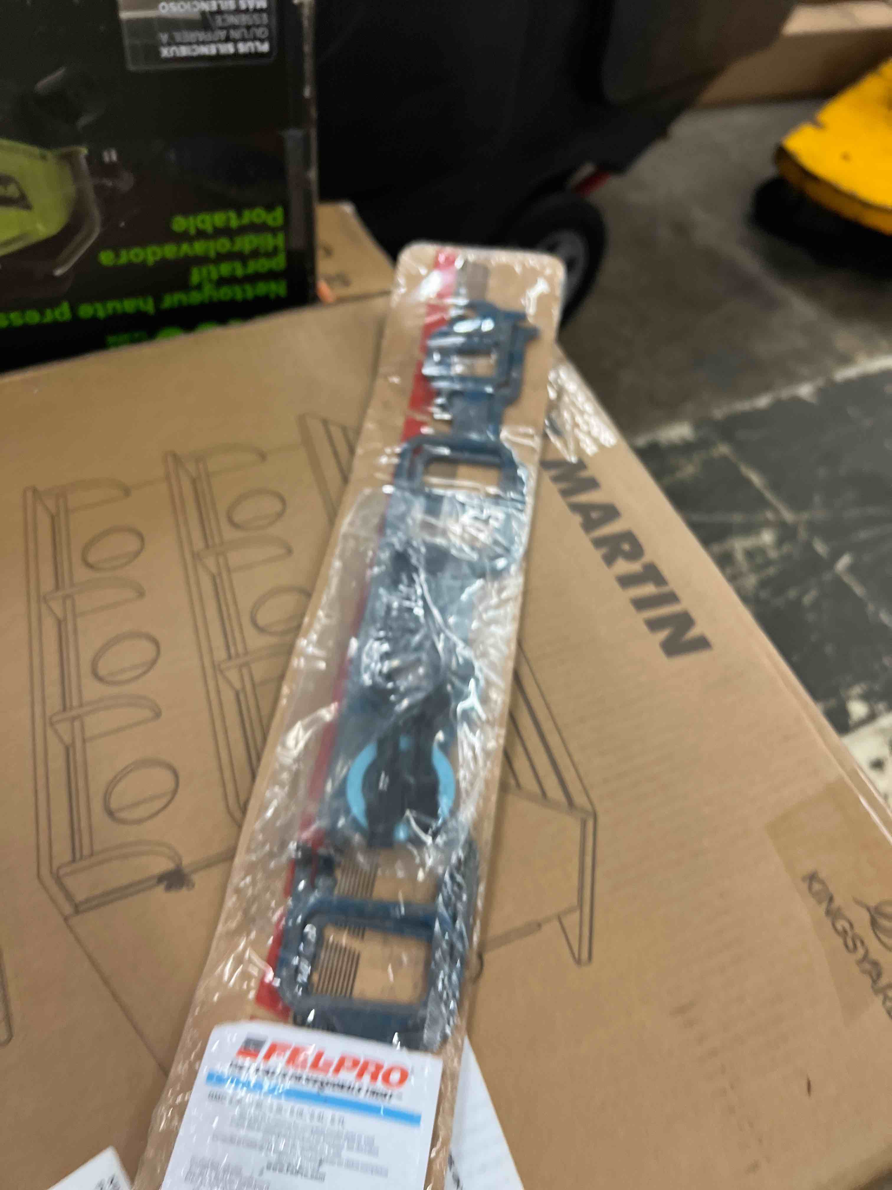 Condition photo showing New/Like New for fel-pro ms 9617 engine intake manifold gasket set for chevrolet camaro