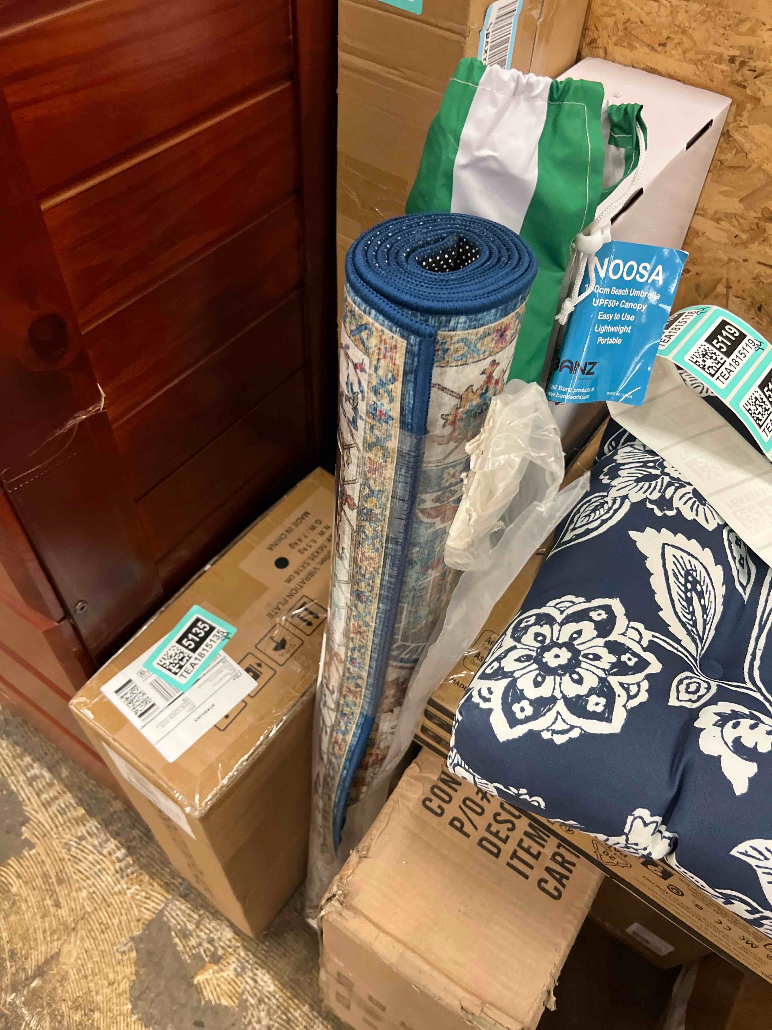 Condition photo showing New/Like New for gertmenian boho area rug, 3.5x4.5, home decor for entryway, bedroom, living room, office, kitchen, non slip, soft, low-pile, printed indoor accent rugs, center medallion, soha blue, 28510 soha blue 3.5x4.5