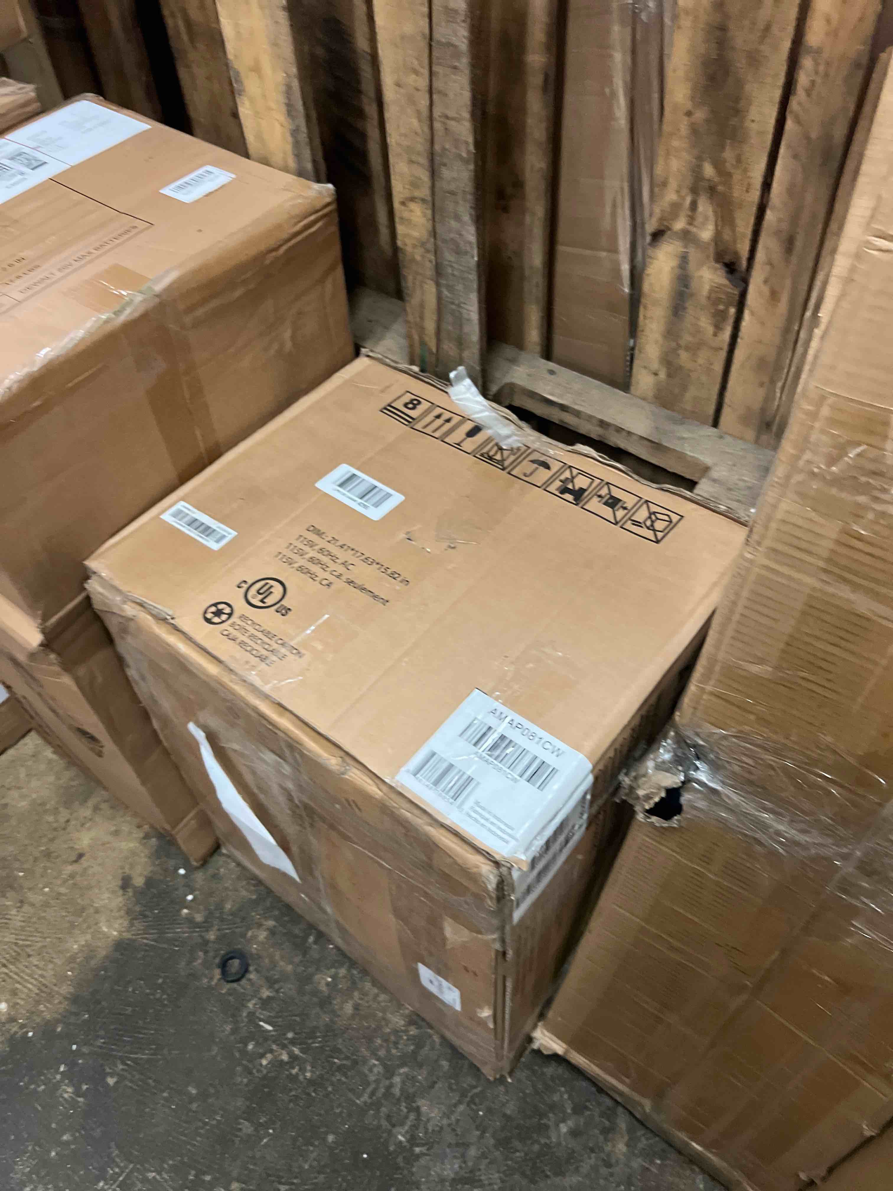 Condition photo showing New/Like New for amana 8,000 btu window air conditioner with dehumidifier, 115v, window ac for rooms up to 350 sq. ft., bedrooms, bathrooms, and nurseries with remote control, digital display, timer, 3 cooling speeds 1 count (pack of 1) electronic