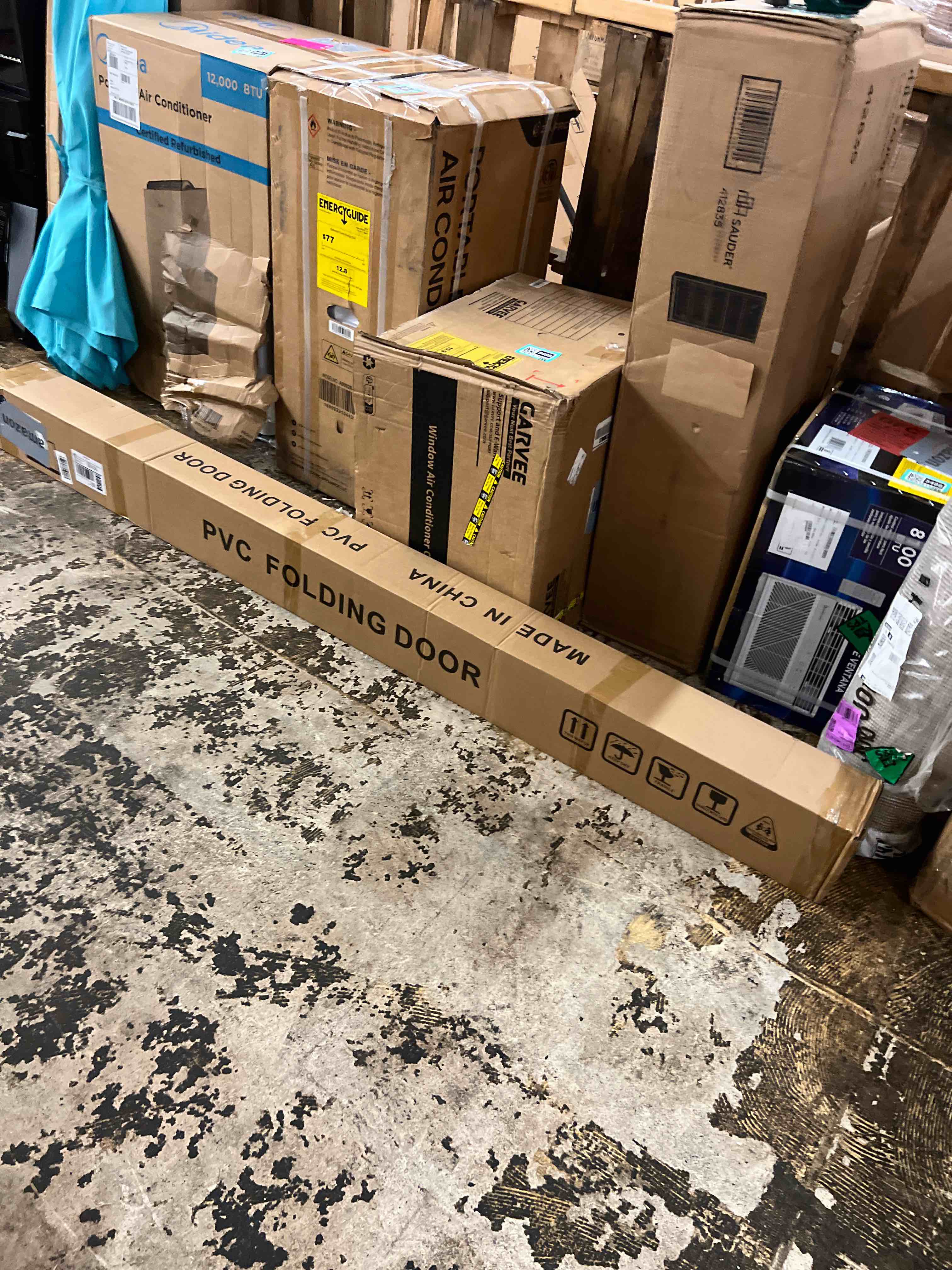 Condition photo showing New/Like New for diyhd 60x80in interior accordion door,white double layer pvc folding door for closet & doorway, no floor track, space-saving closet doors, includes mounting hardware,handle,latch, close left/right