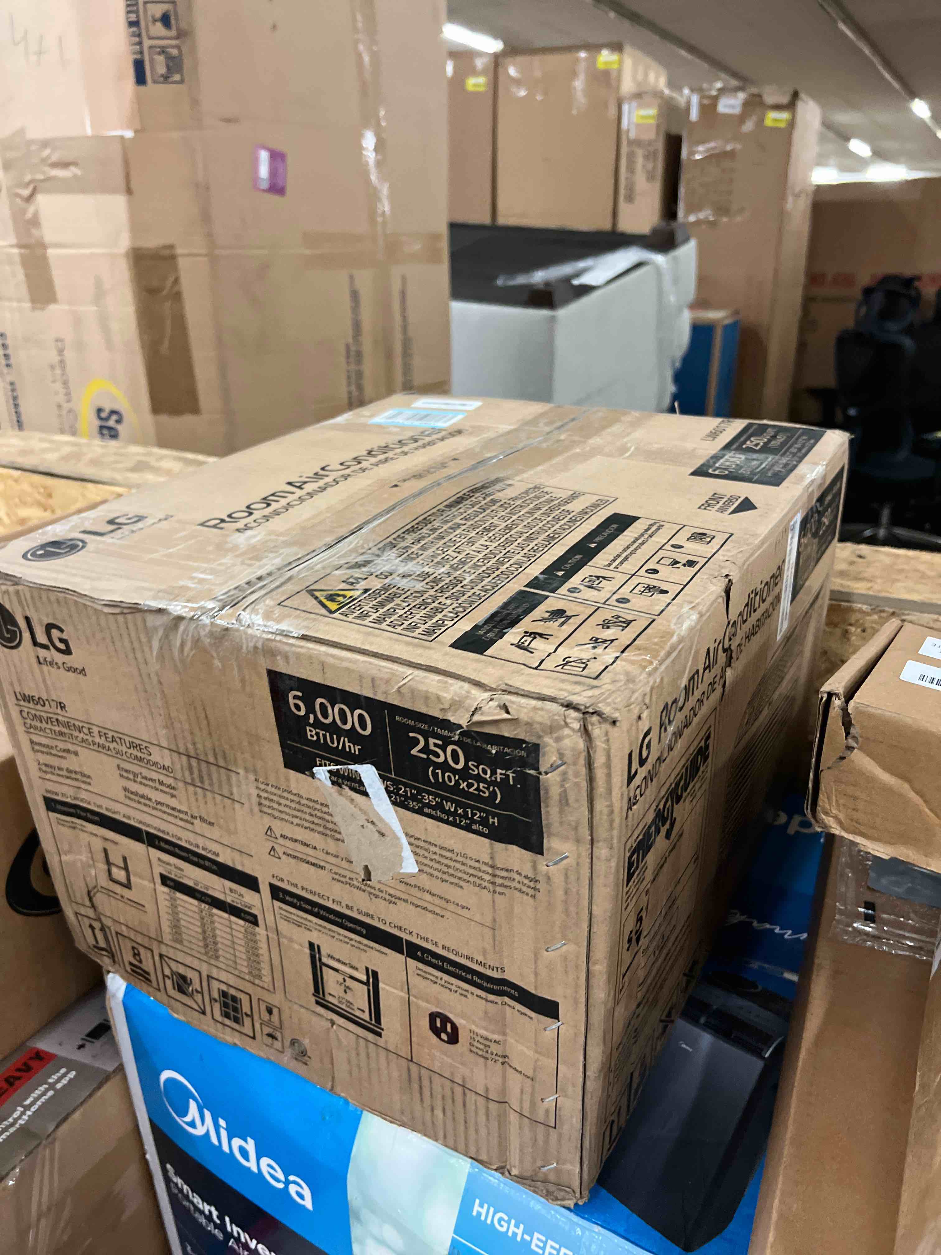 Condition photo showing New/Like New for lg 6,000 btu window air conditioner, 115v, cools 250 sq.ft. for bedroom, den, living room, quiet operation, with remote, 2 cooling & fan speeds, 2-way air deflection, auto restart, white 6000 btu electronic & standard white