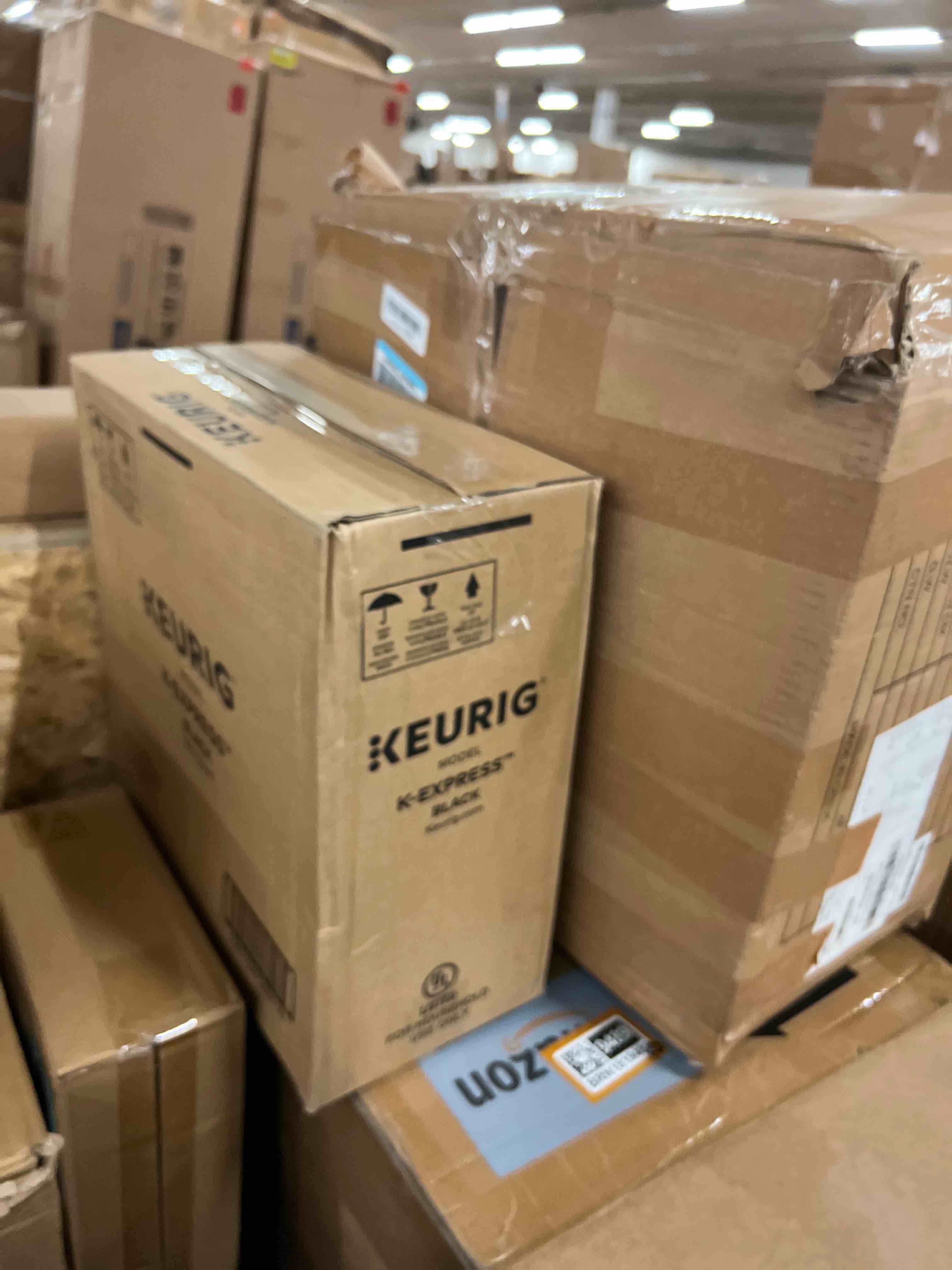 Condition photo showing New/Like New for keurig k-express coffee maker  single serve k-cup pod coffee brewer  42 oz. removable reservoir  8-12 oz. brew sizes  black