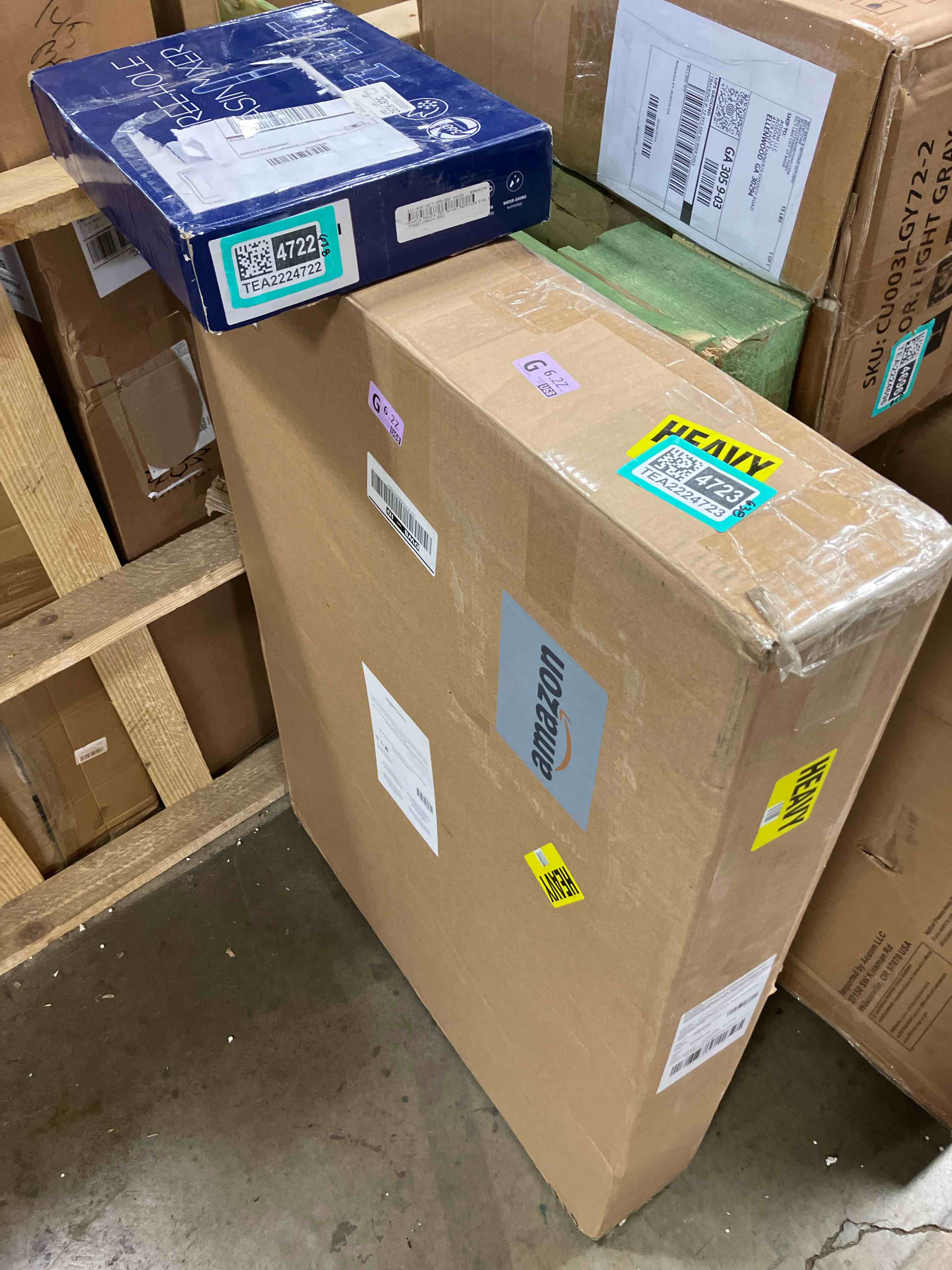 https://s3.amazonaws.com/lotting-images-prod/phillipi/TEA2224723_1745599592910.jpeg