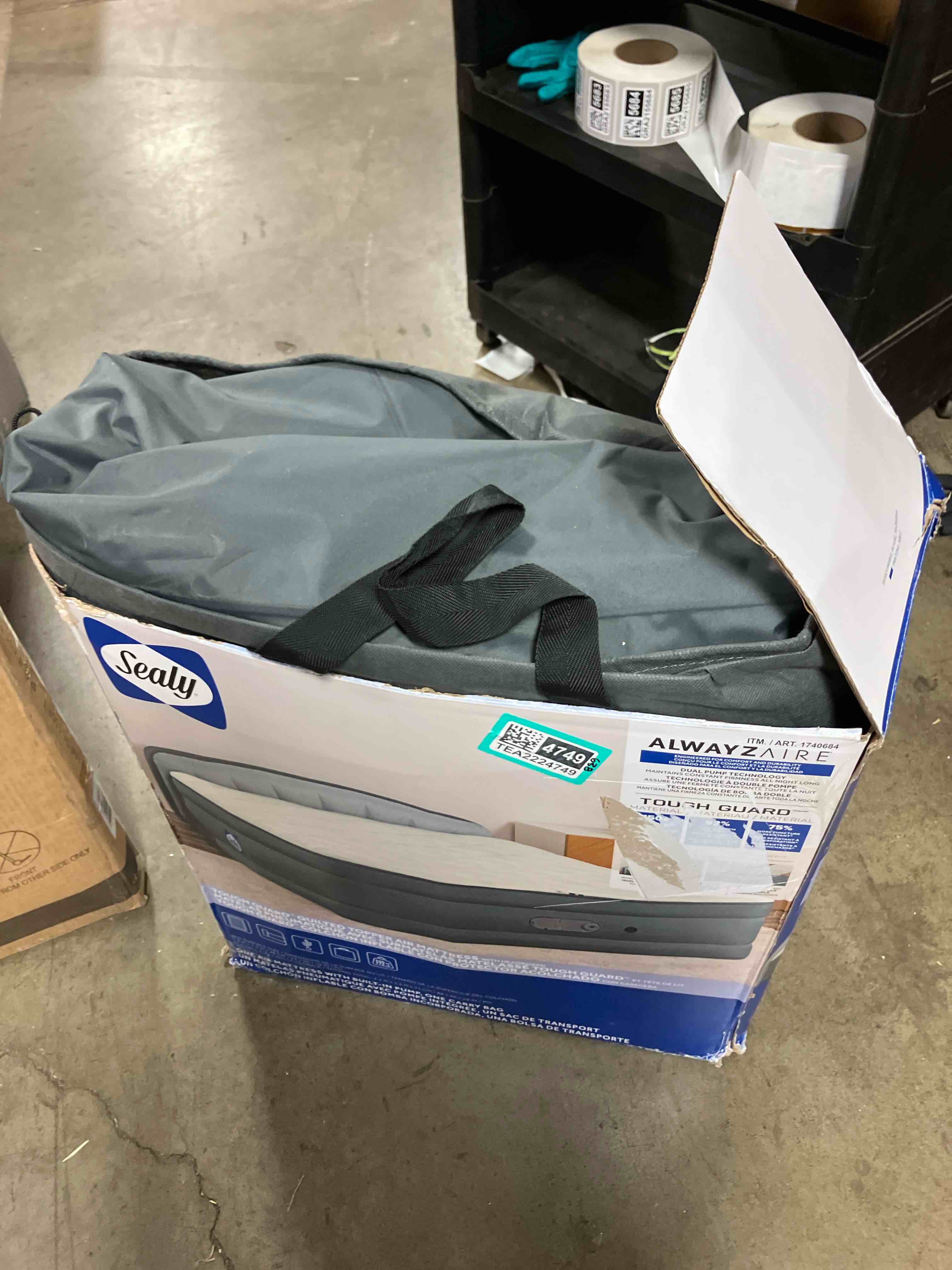 https://s3.amazonaws.com/lotting-images-prod/phillipi/TEA2224749_1745606314015.jpeg