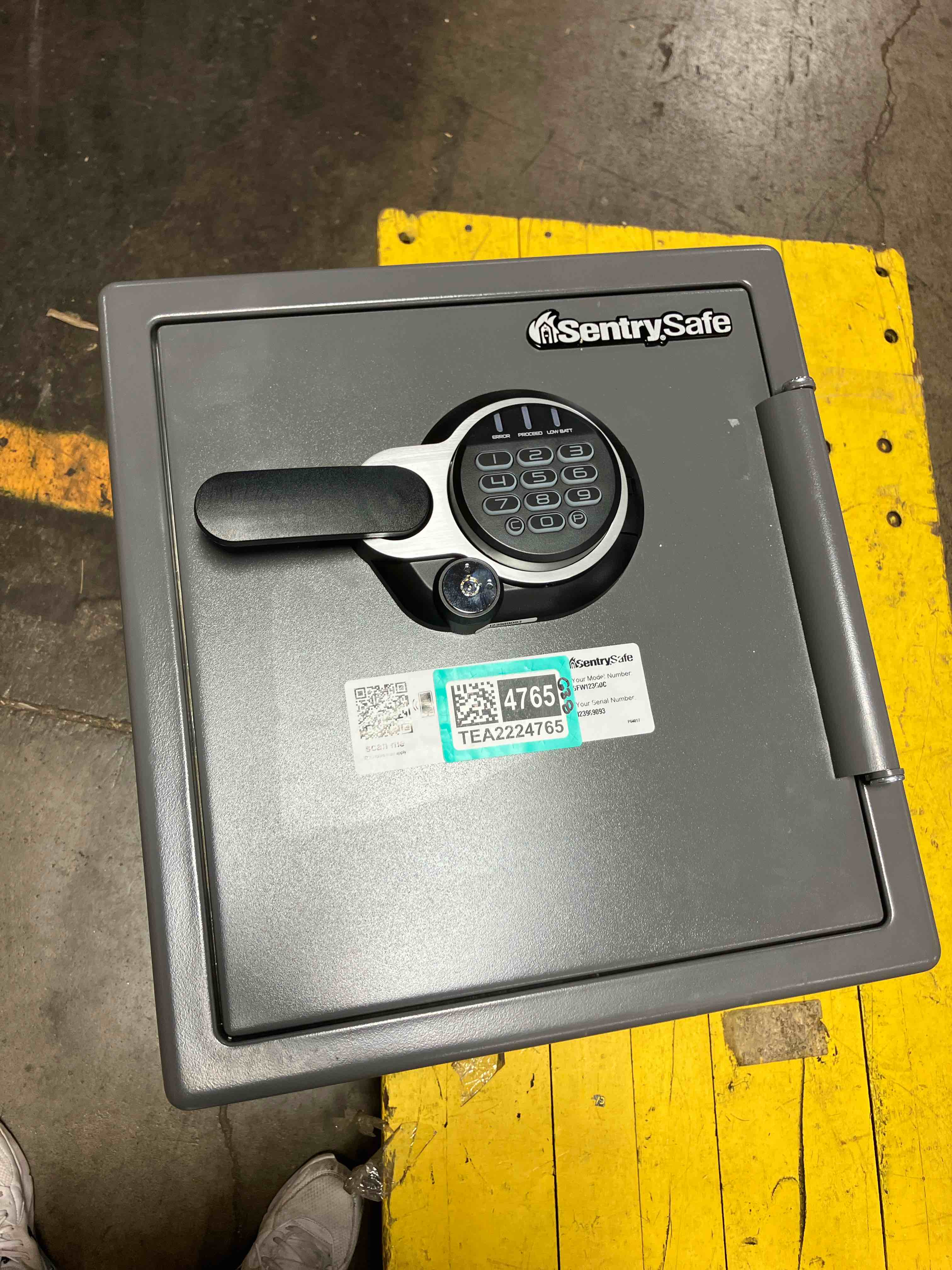 https://s3.amazonaws.com/lotting-images-prod/phillipi/TEA2224765_1745609721563.jpeg