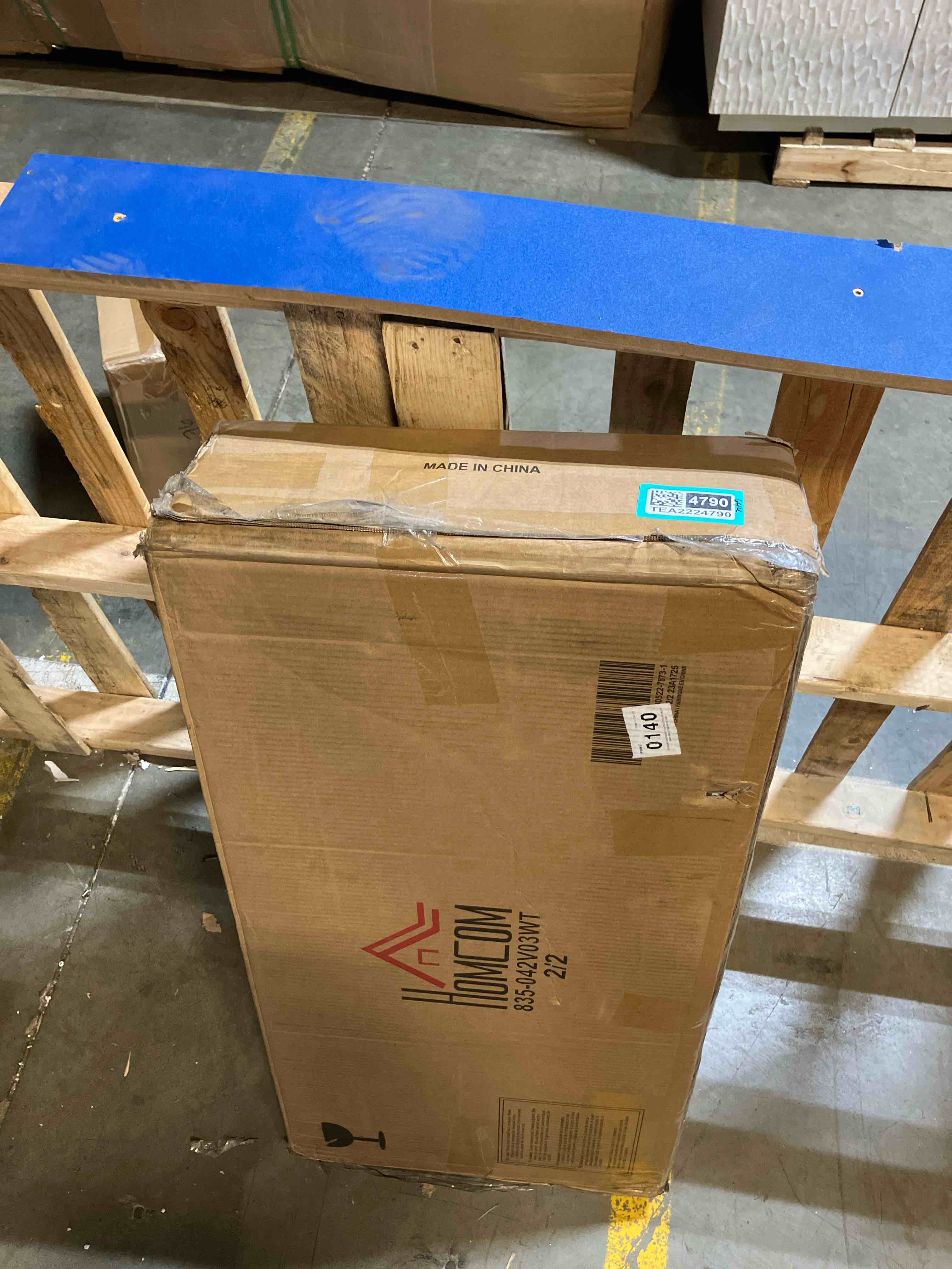 https://s3.amazonaws.com/lotting-images-prod/phillipi/TEA2224790_1745859714712.jpeg