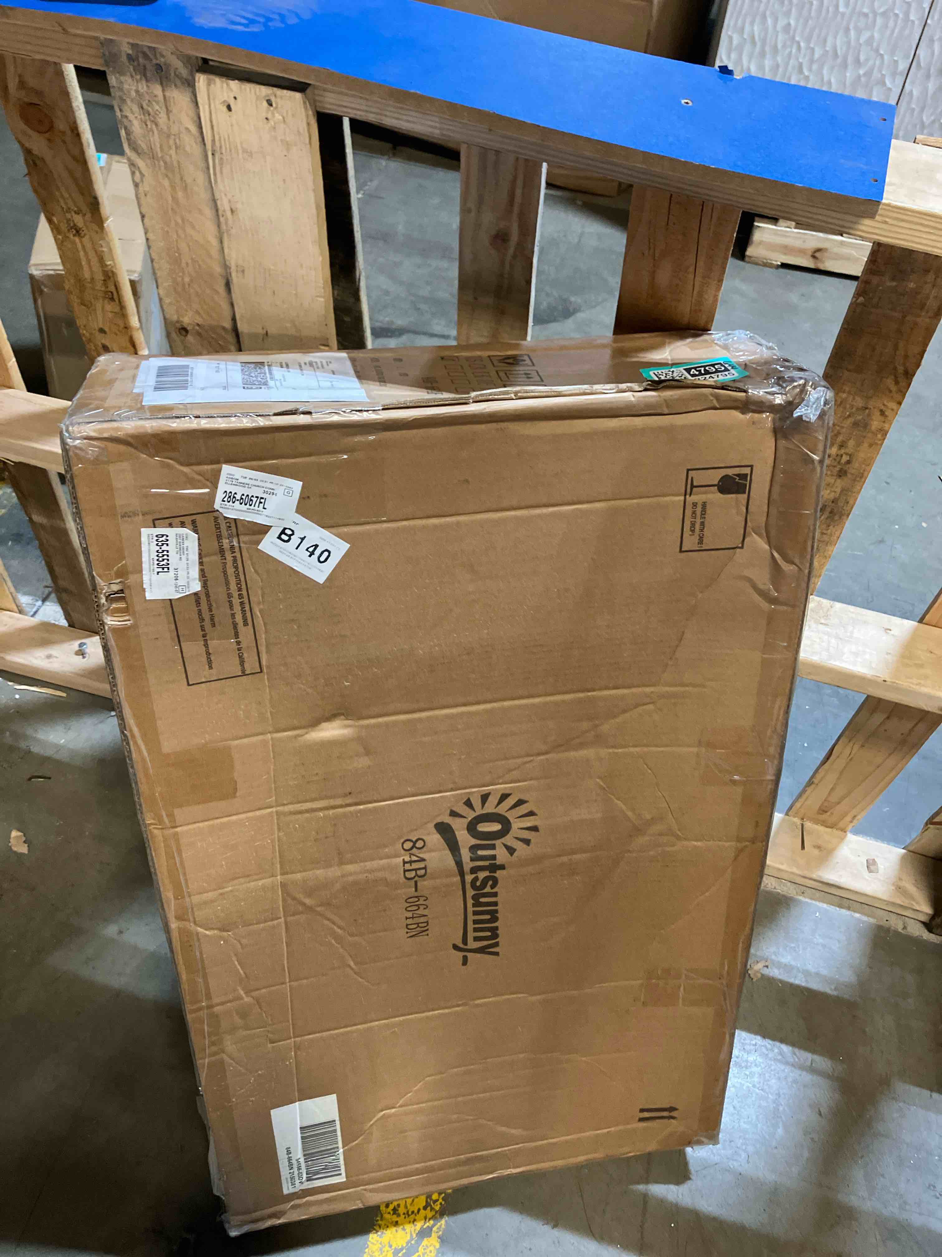 https://s3.amazonaws.com/lotting-images-prod/phillipi/TEA2224795_1745861375933.jpeg
