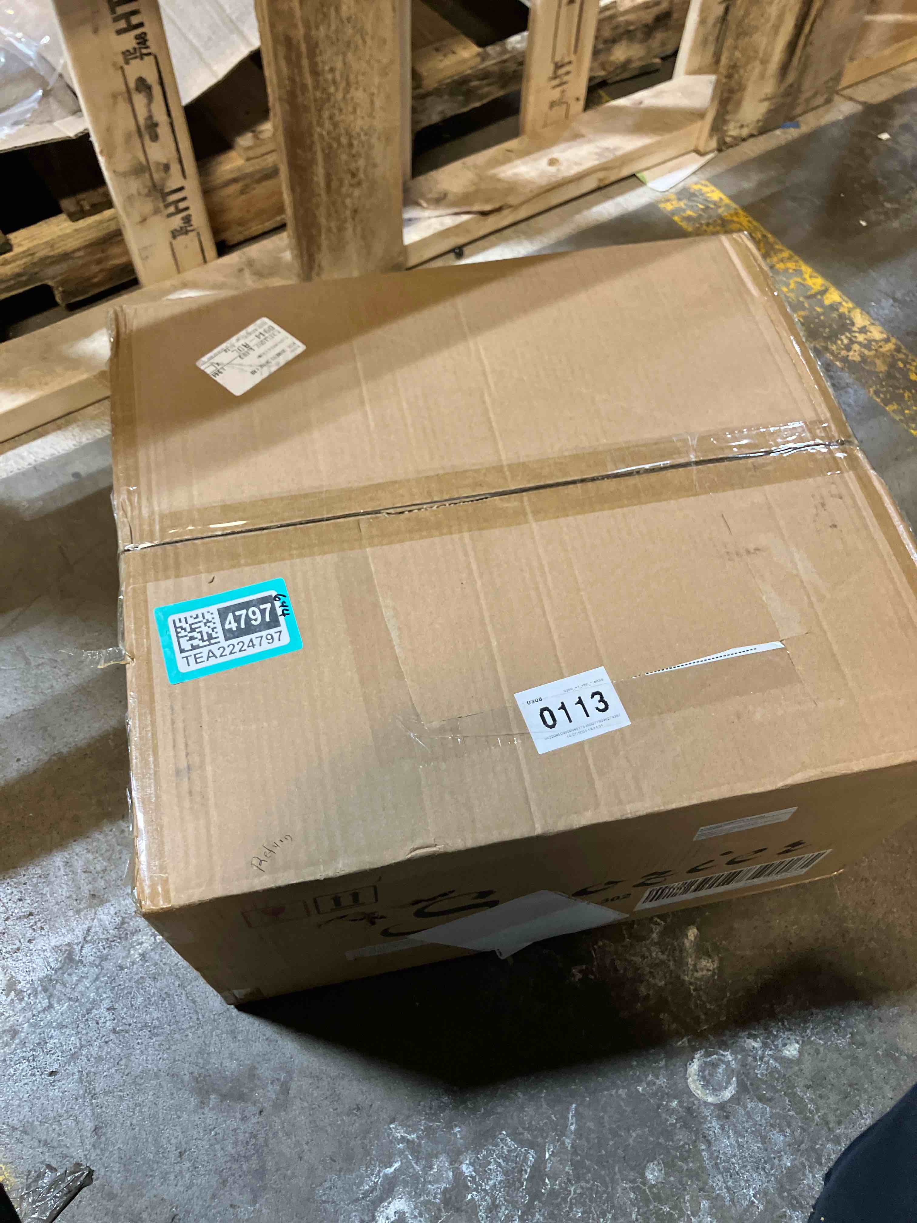 https://s3.amazonaws.com/lotting-images-prod/phillipi/TEA2224797_1745862055812.jpeg