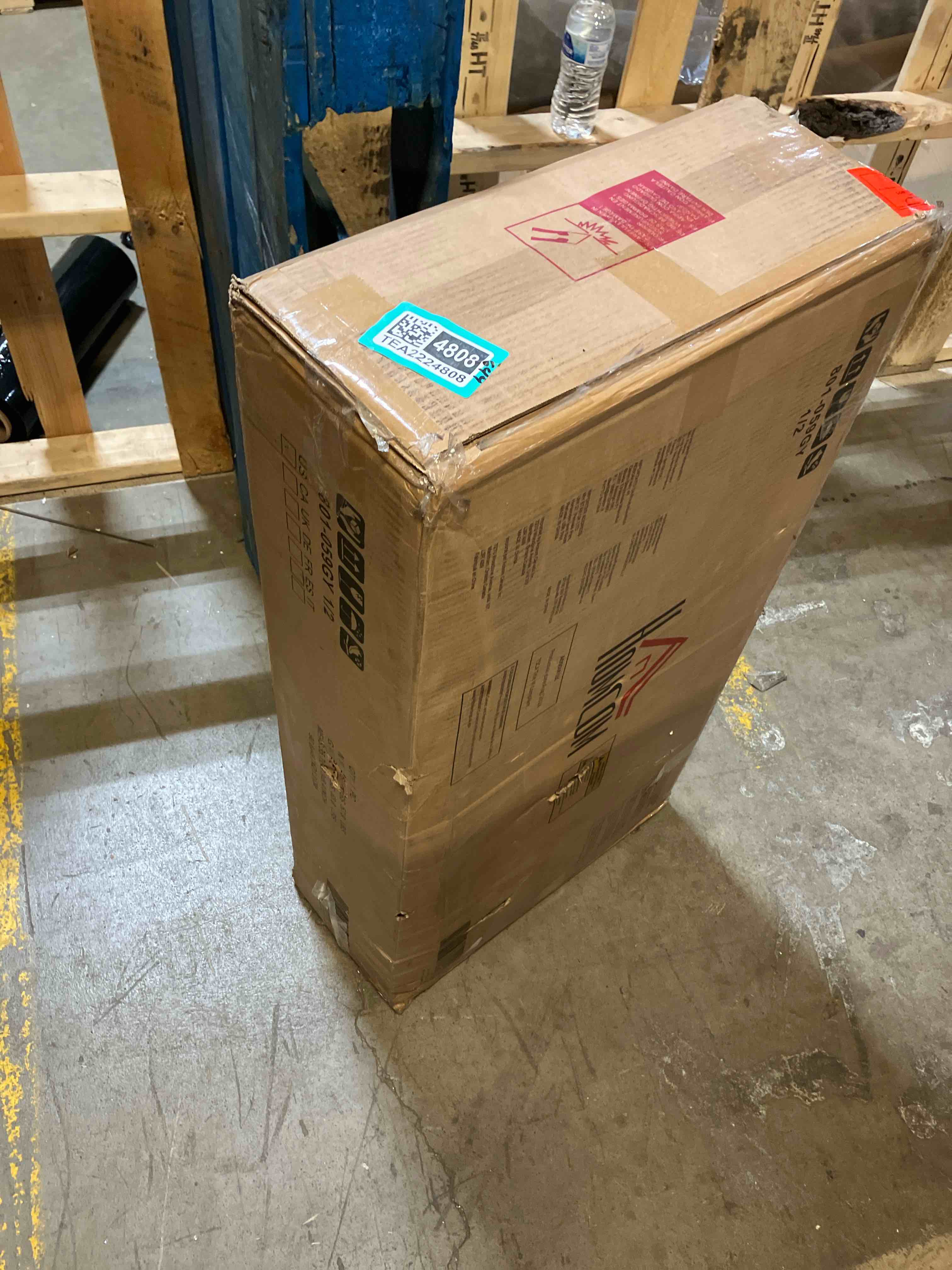 https://s3.amazonaws.com/lotting-images-prod/phillipi/TEA2224808_1745865932574.jpeg