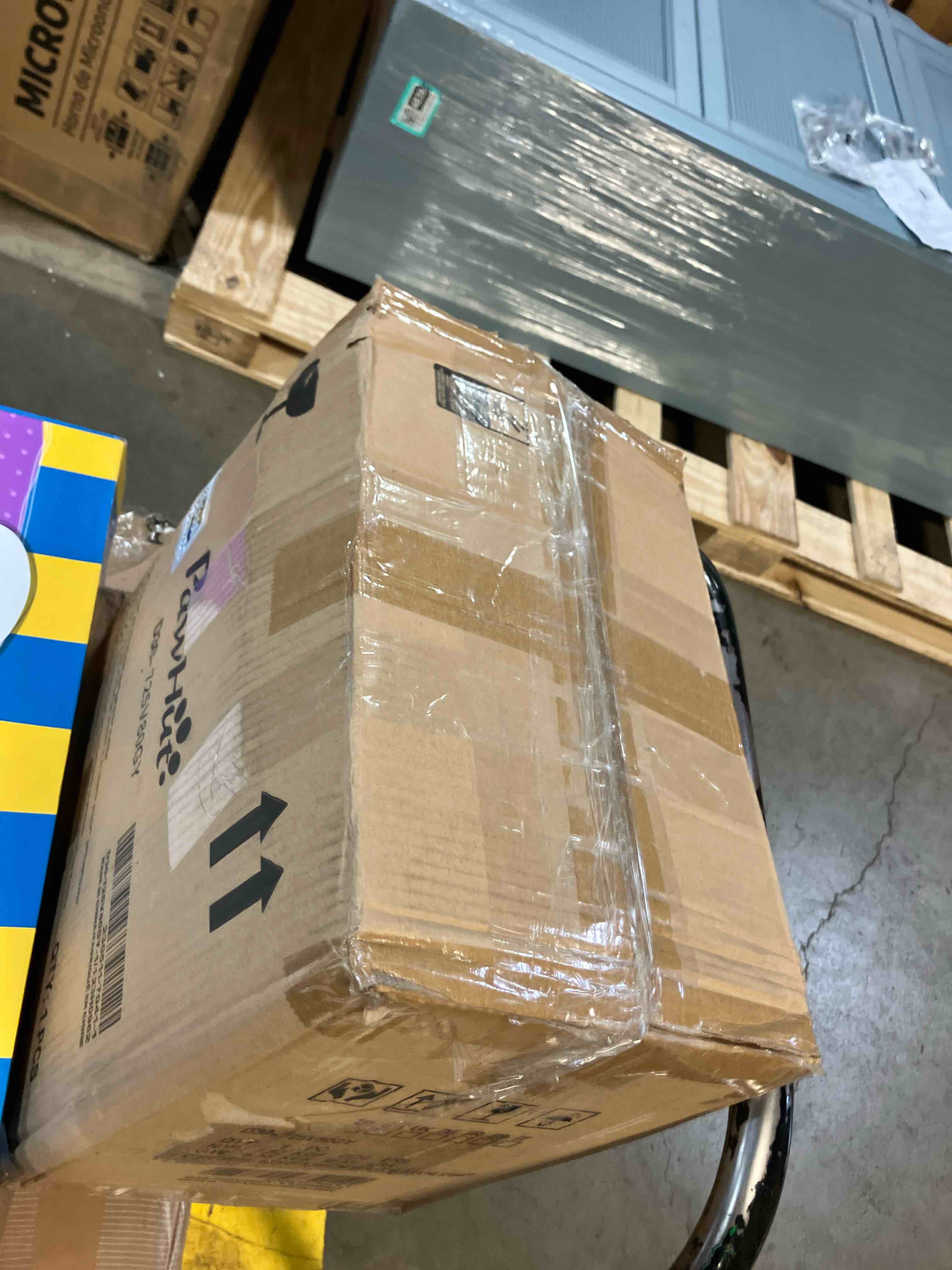 https://s3.amazonaws.com/lotting-images-prod/phillipi/TEA2224878_1746297222597.jpeg