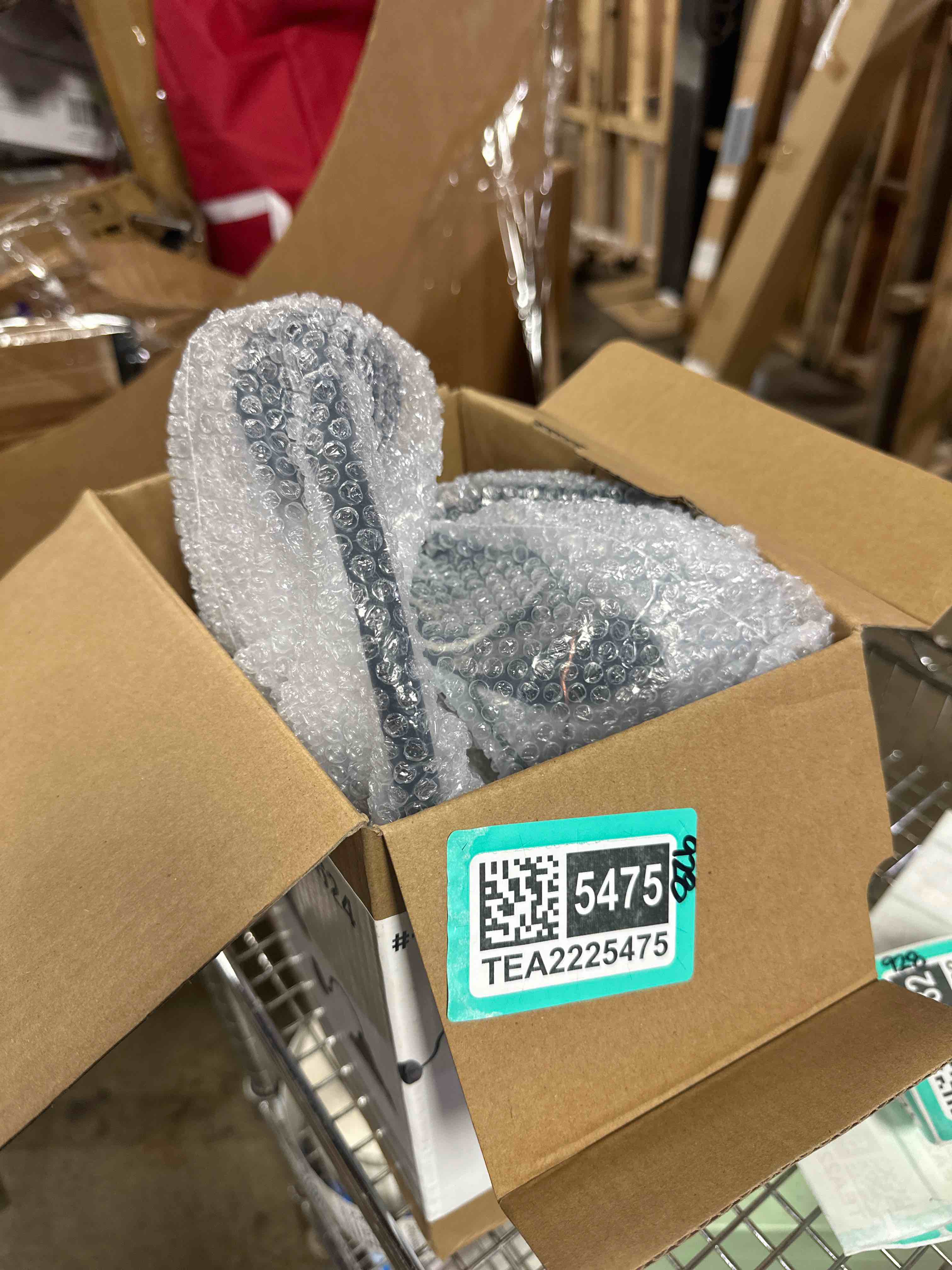 https://s3.amazonaws.com/lotting-images-prod/phillipi/TEA2225475_1750176582581.jpeg