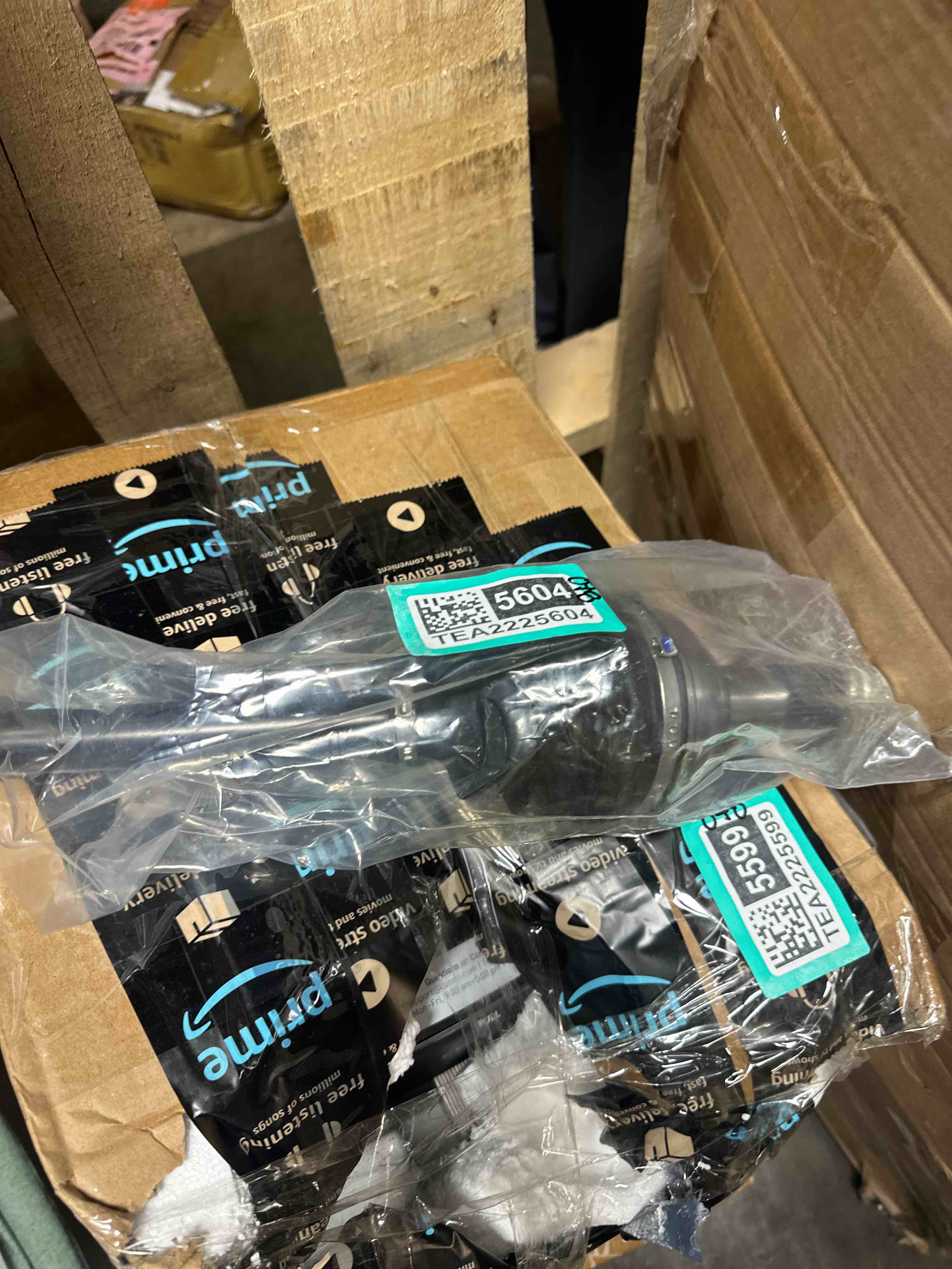 https://s3.amazonaws.com/lotting-images-prod/phillipi/TEA2225604_1752159000886.jpeg