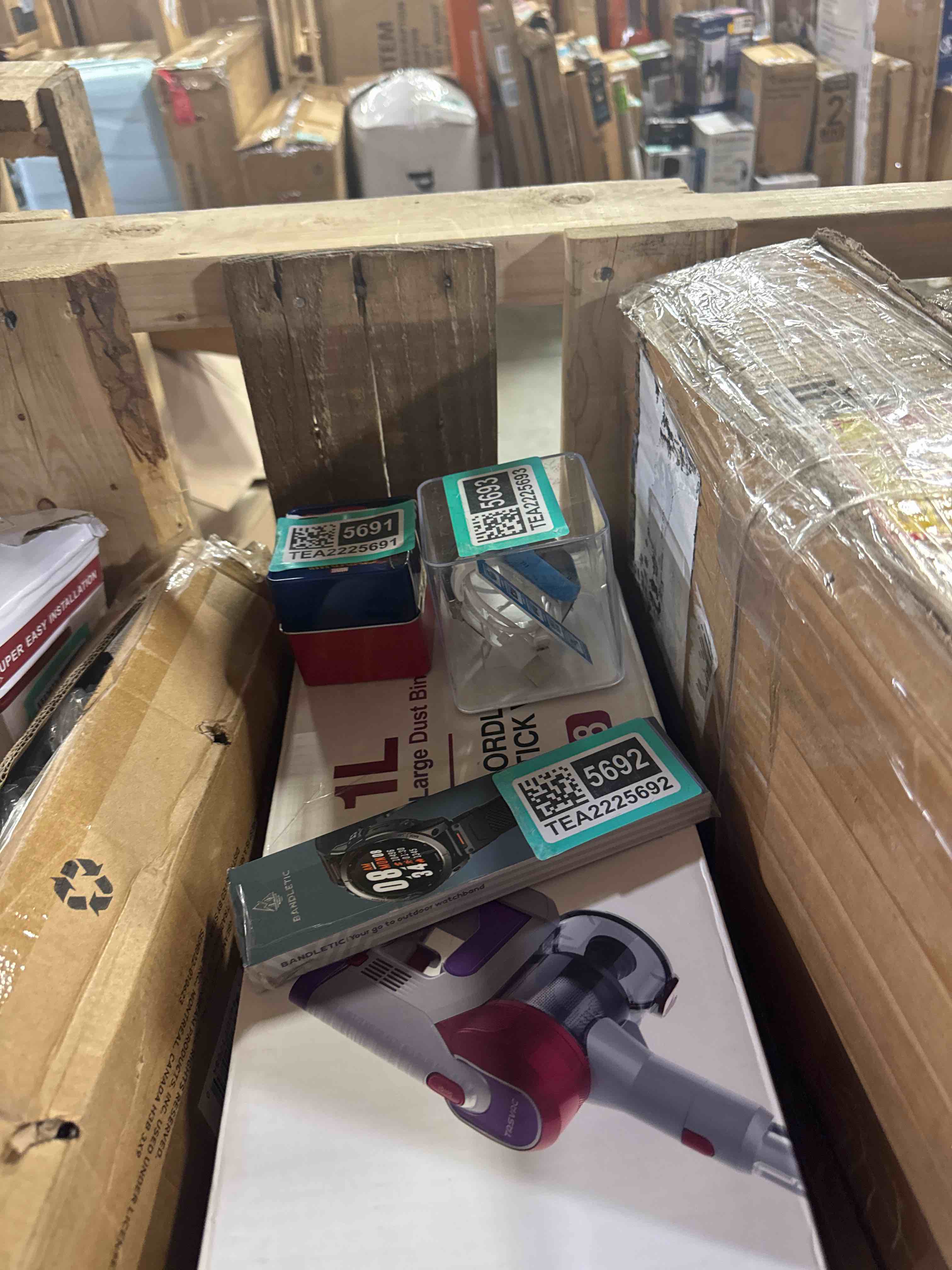 https://s3.amazonaws.com/lotting-images-prod/phillipi/TEA2225693_1752593406145.jpeg