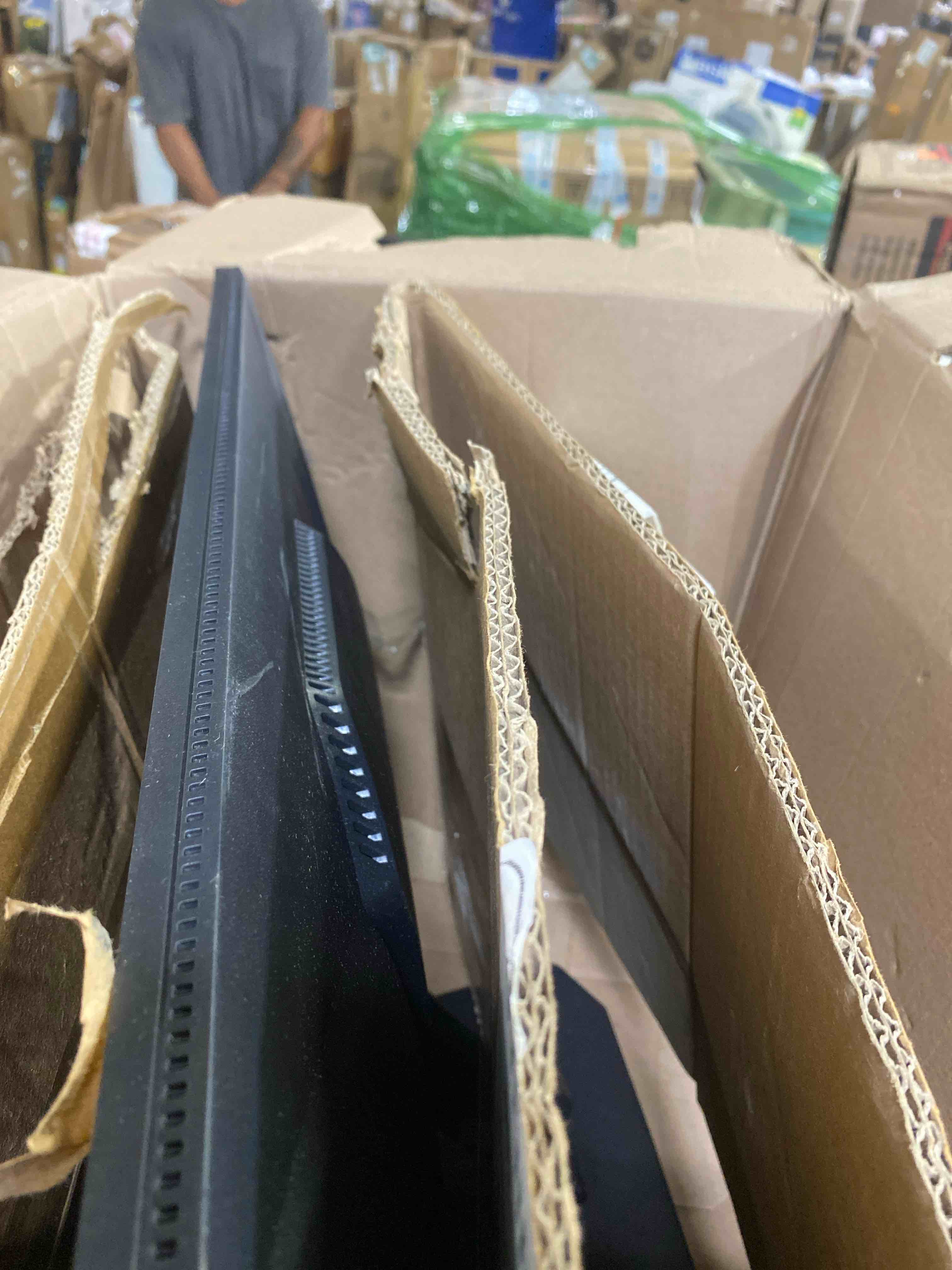 https://s3.amazonaws.com/lotting-images-prod/phillipi/TEA2225967_1754410787413.jpeg