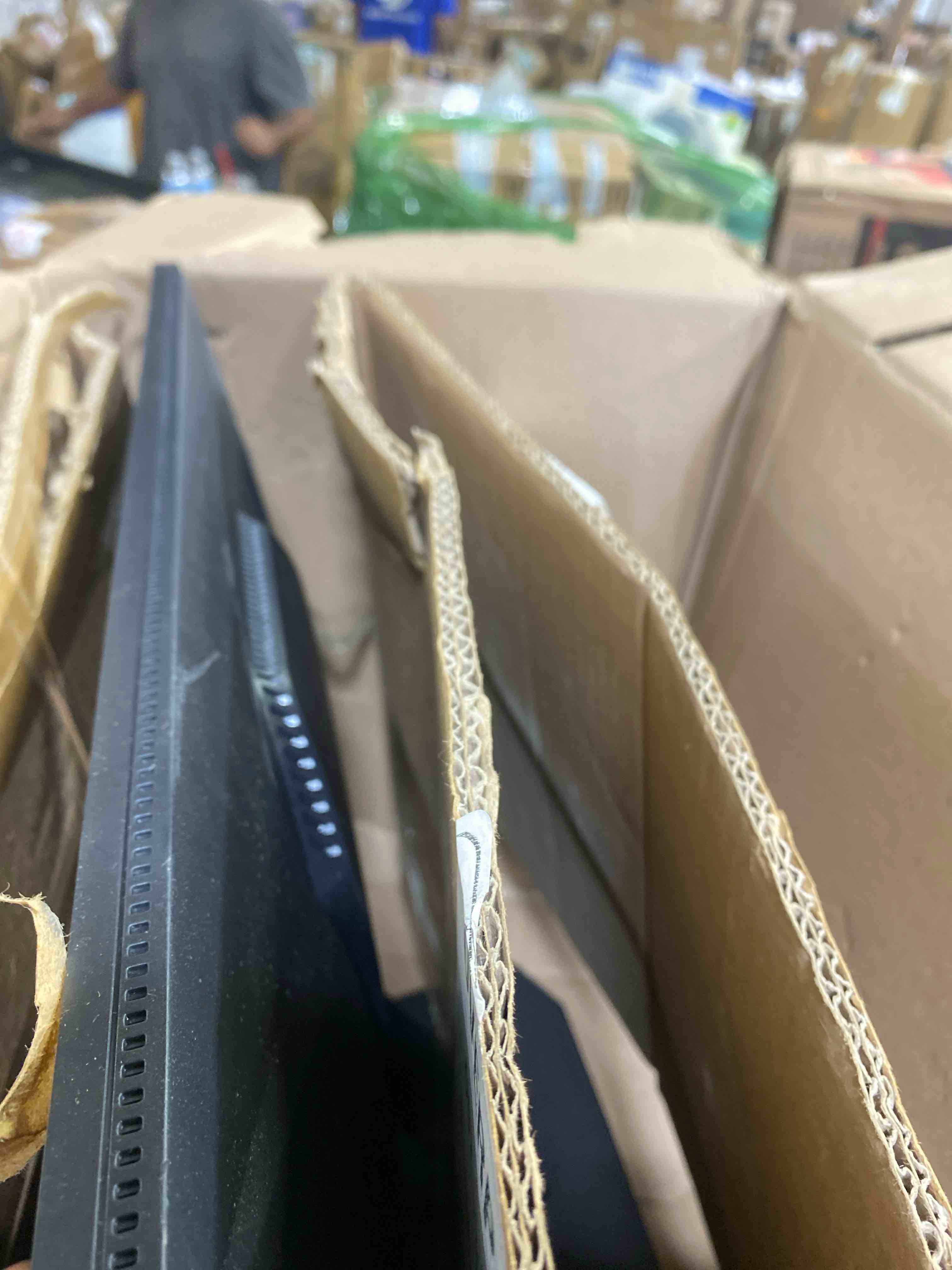 https://s3.amazonaws.com/lotting-images-prod/phillipi/TEA2225967_1754410790397.jpeg