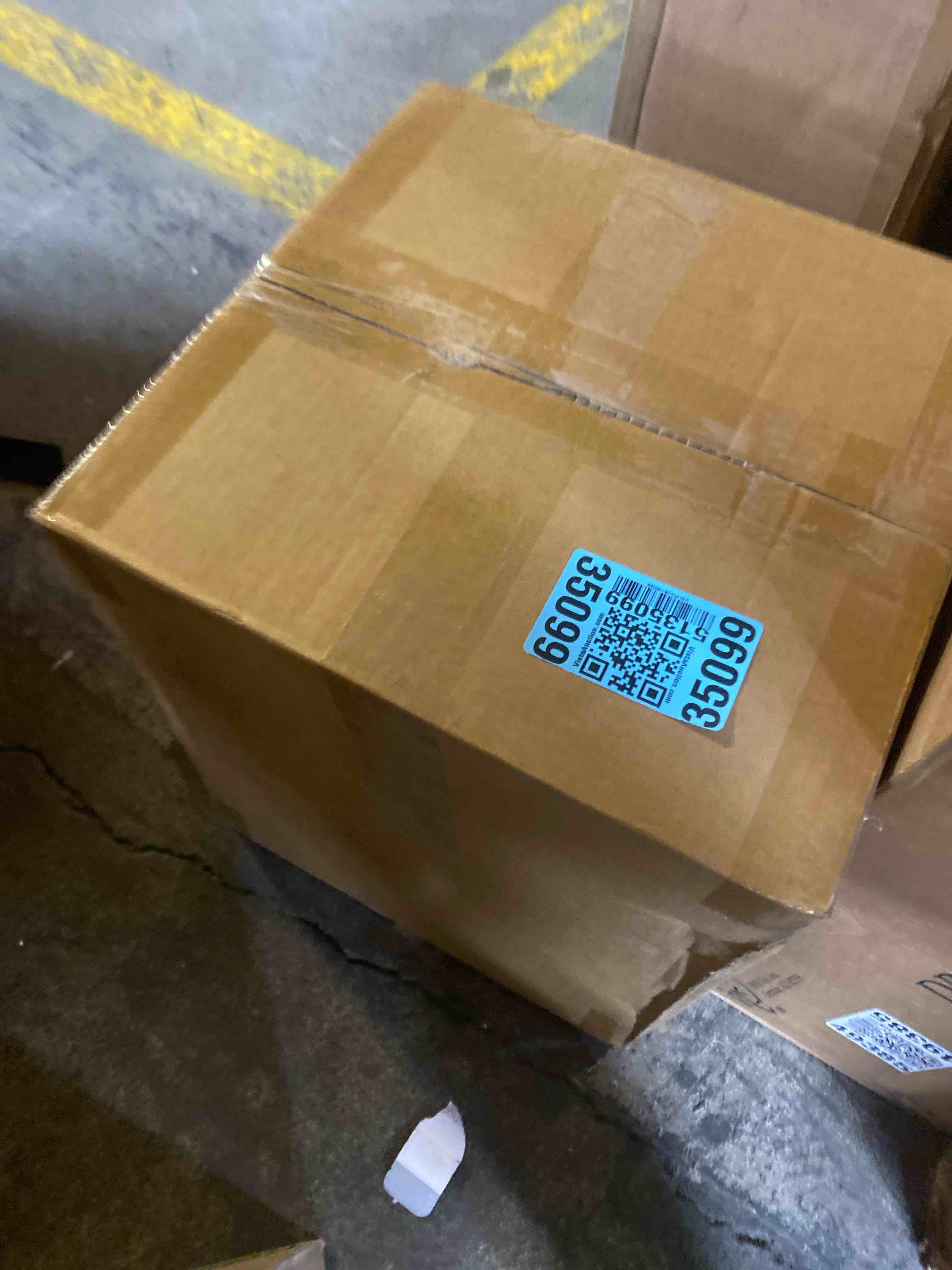 https://s3.amazonaws.com/lotting-images-prod/phillipi/TEA2225985_1754415428253.jpeg