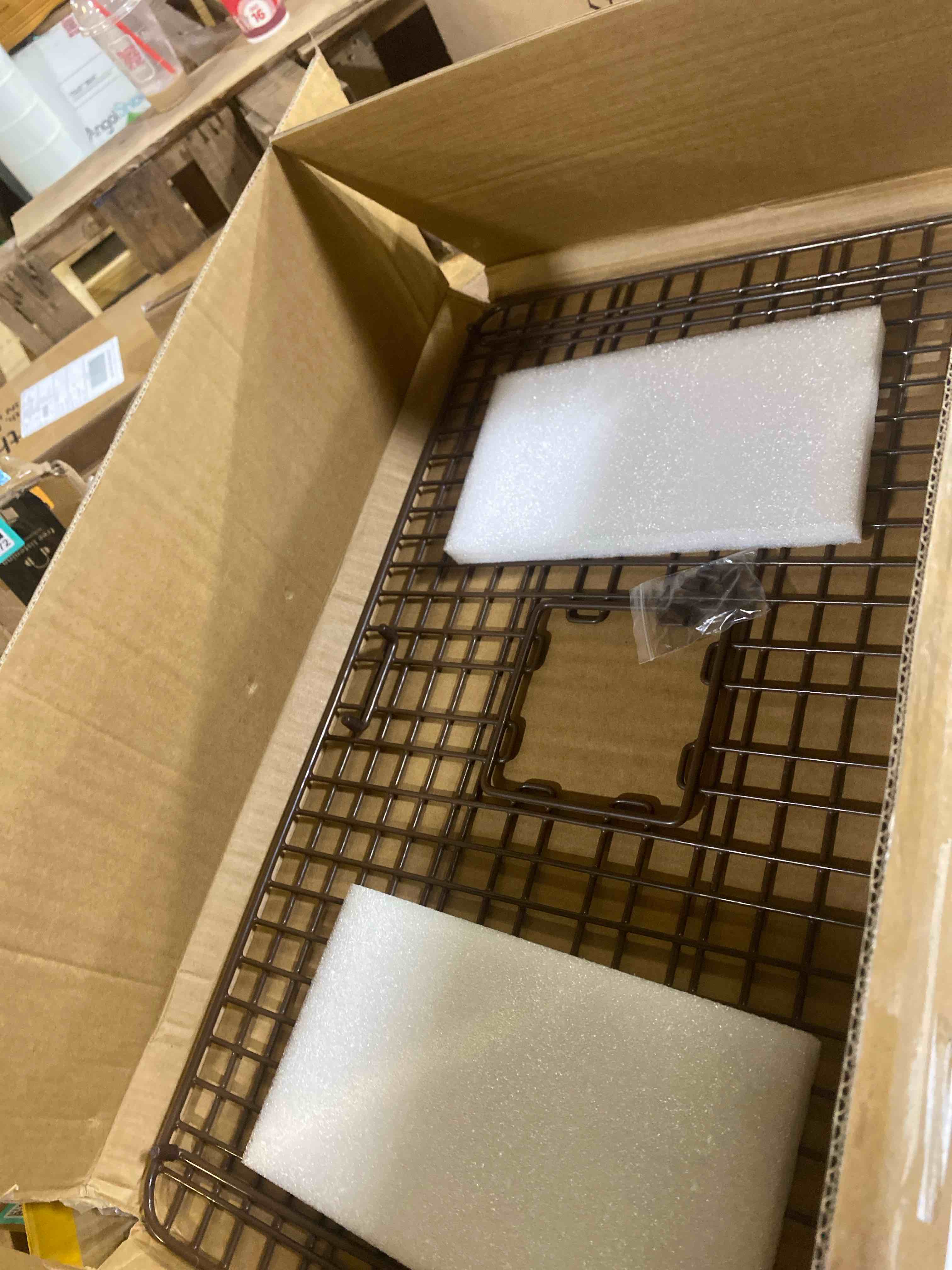 https://s3.amazonaws.com/lotting-images-prod/phillipi/TEA2225995_1754419531908.jpeg