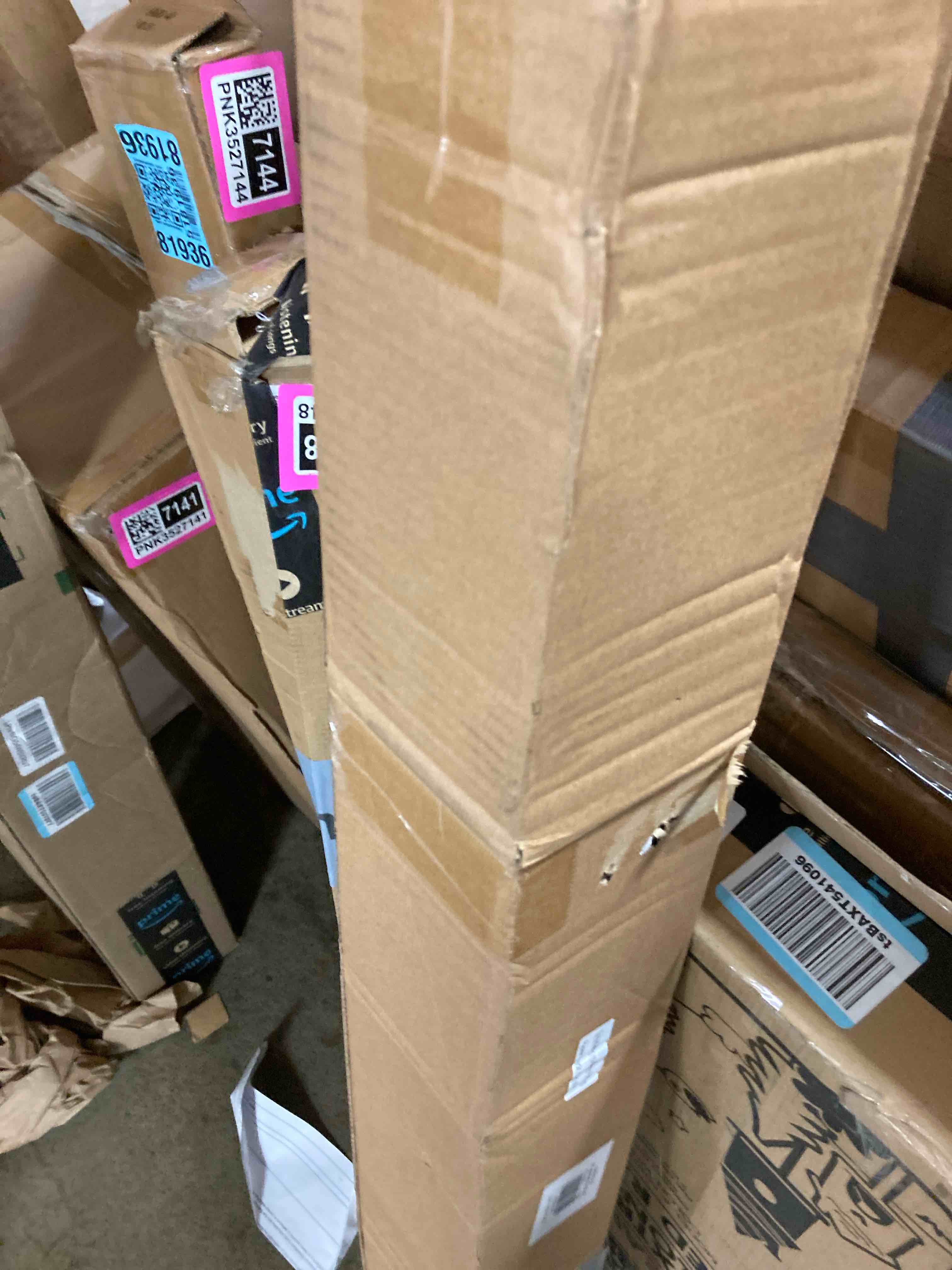 https://s3.amazonaws.com/lotting-images-prod/phillipi/TEA2226012_1755116992726.jpeg